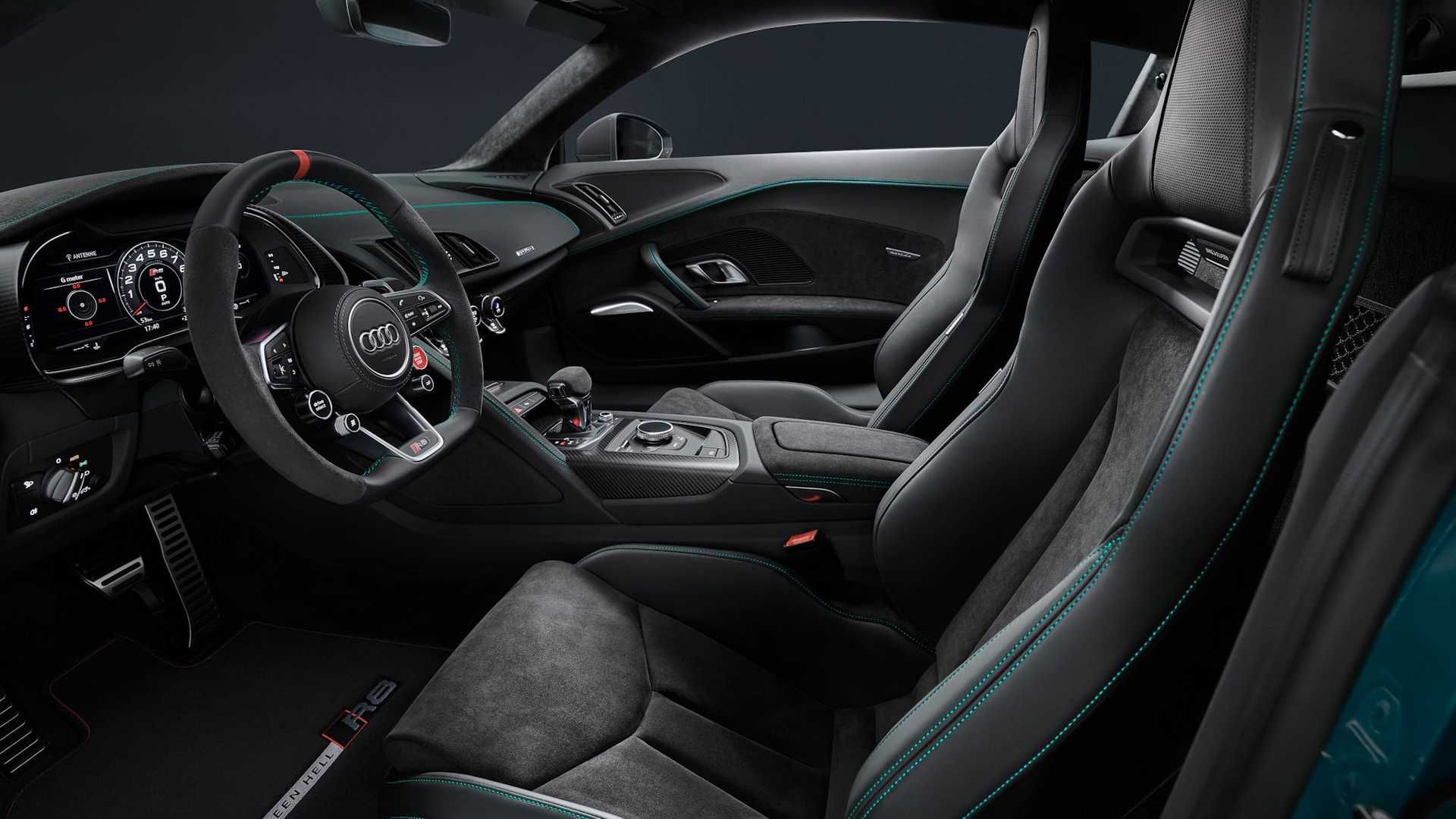 نمای کابین و فرمان نسخه جهنم سبز خودروی سوپراسپرت آئودی آر8 / Audi R8 Green Hell Edition