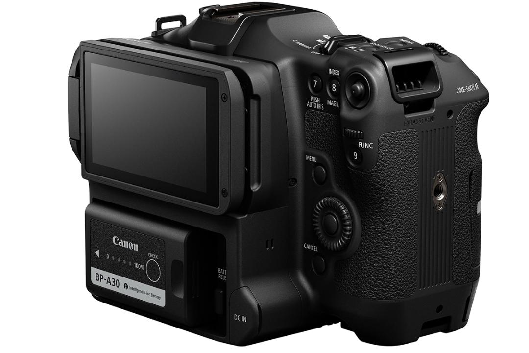 نمای پشت دوربین کانن EOS C70 نمایشگر LCD