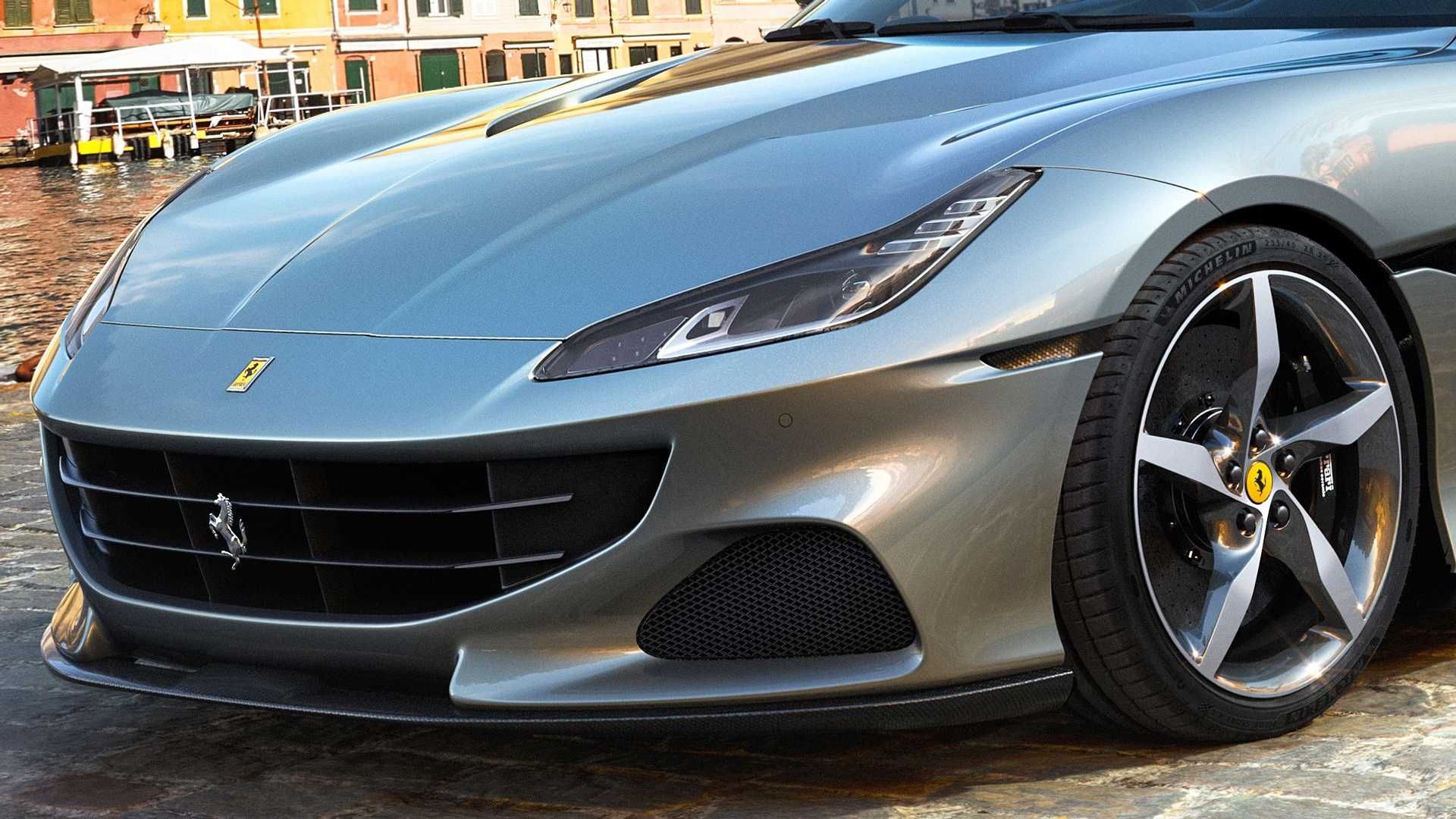 نمای چراغ جلو خودرو روباز فراری پورتوفینو ام / Ferrari Portofino M نقره ای رنگ