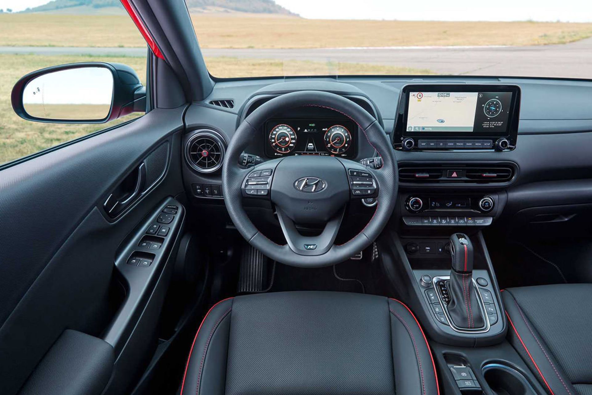 داشبورد و کابین و فرمان کراس اور هیوندای کنا ان لاین / Hyundai Kona N-Line crossover