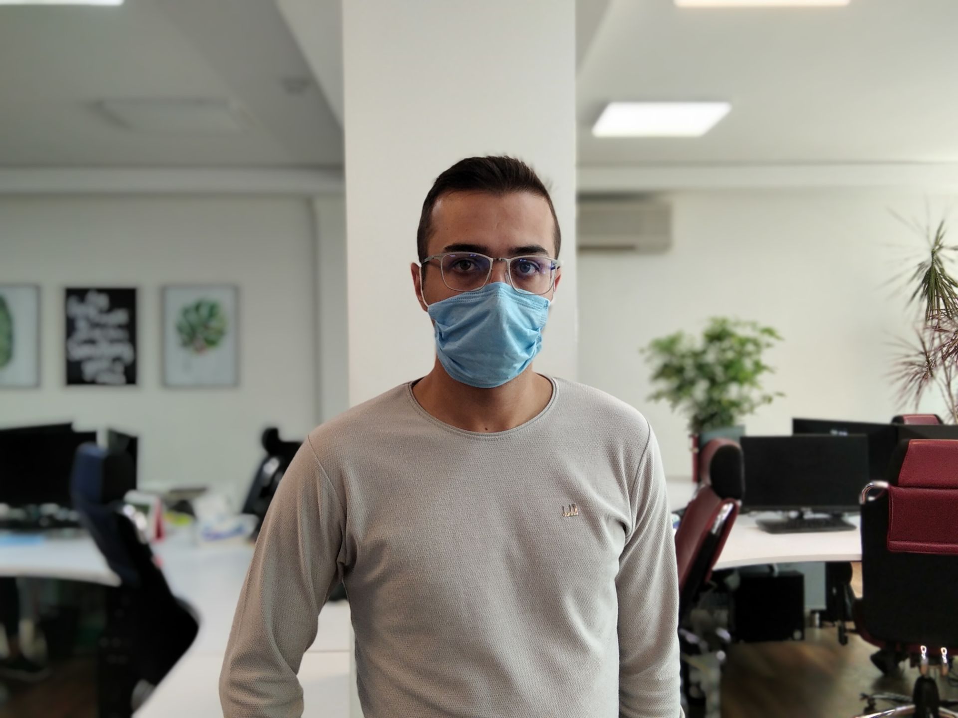 نمونه عکس ثبت شده توسط دوربین اصلی شیائومی ردمی ۸ در حالت پرتره - صدرا مخملی