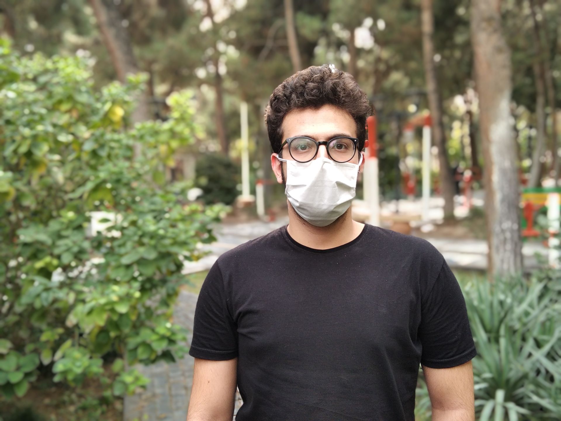 نمونه عکس ثبت شده توسط دوربین اصلی شیائومی ردمی ۸ در حالت پرتره - محمدامین صدقی