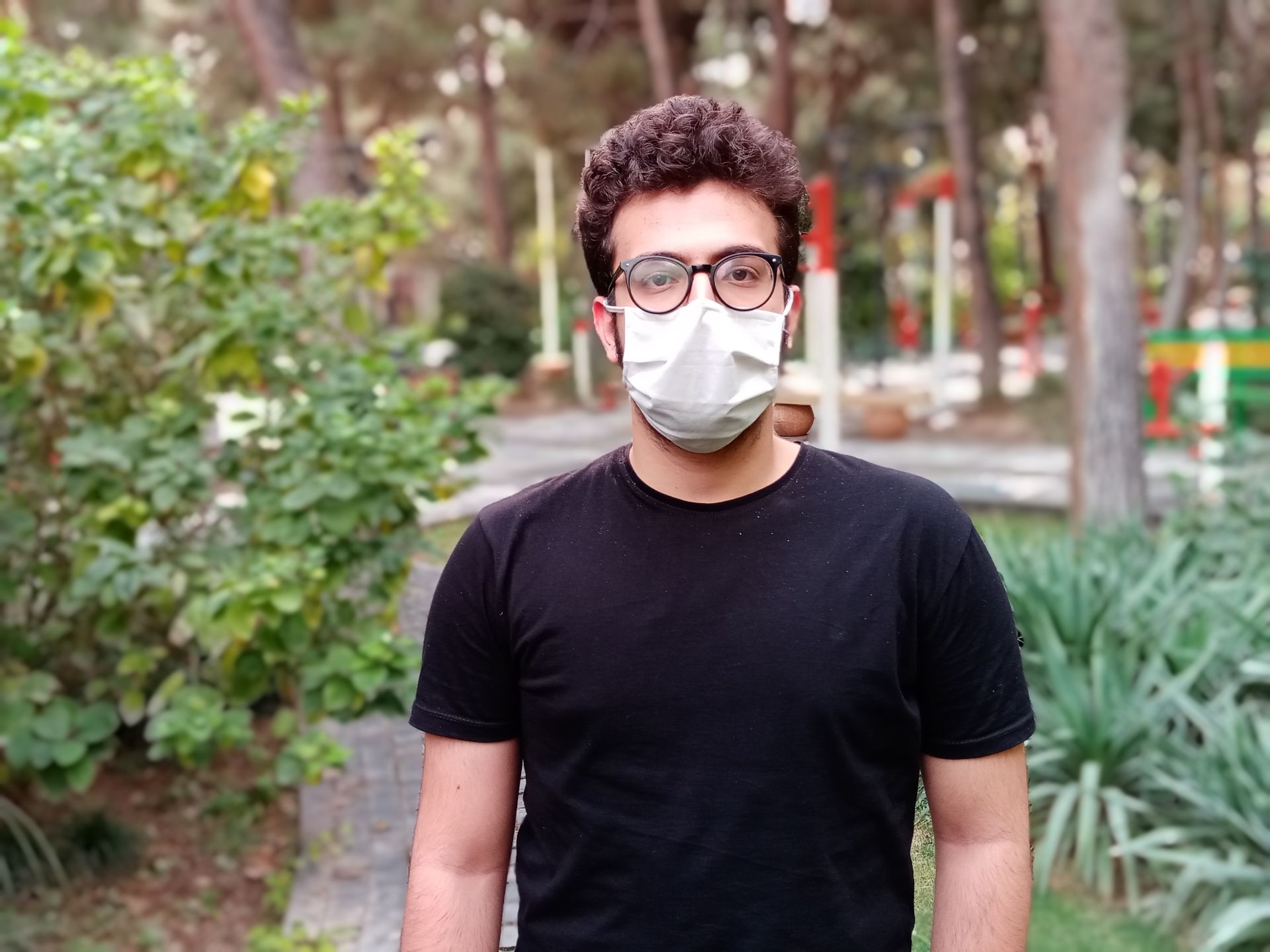 نمونه عکس پرتره ثبت شده توسط دوربین اصلی آنر ۹ ای در حالت Aperture - محمدامین صدقی