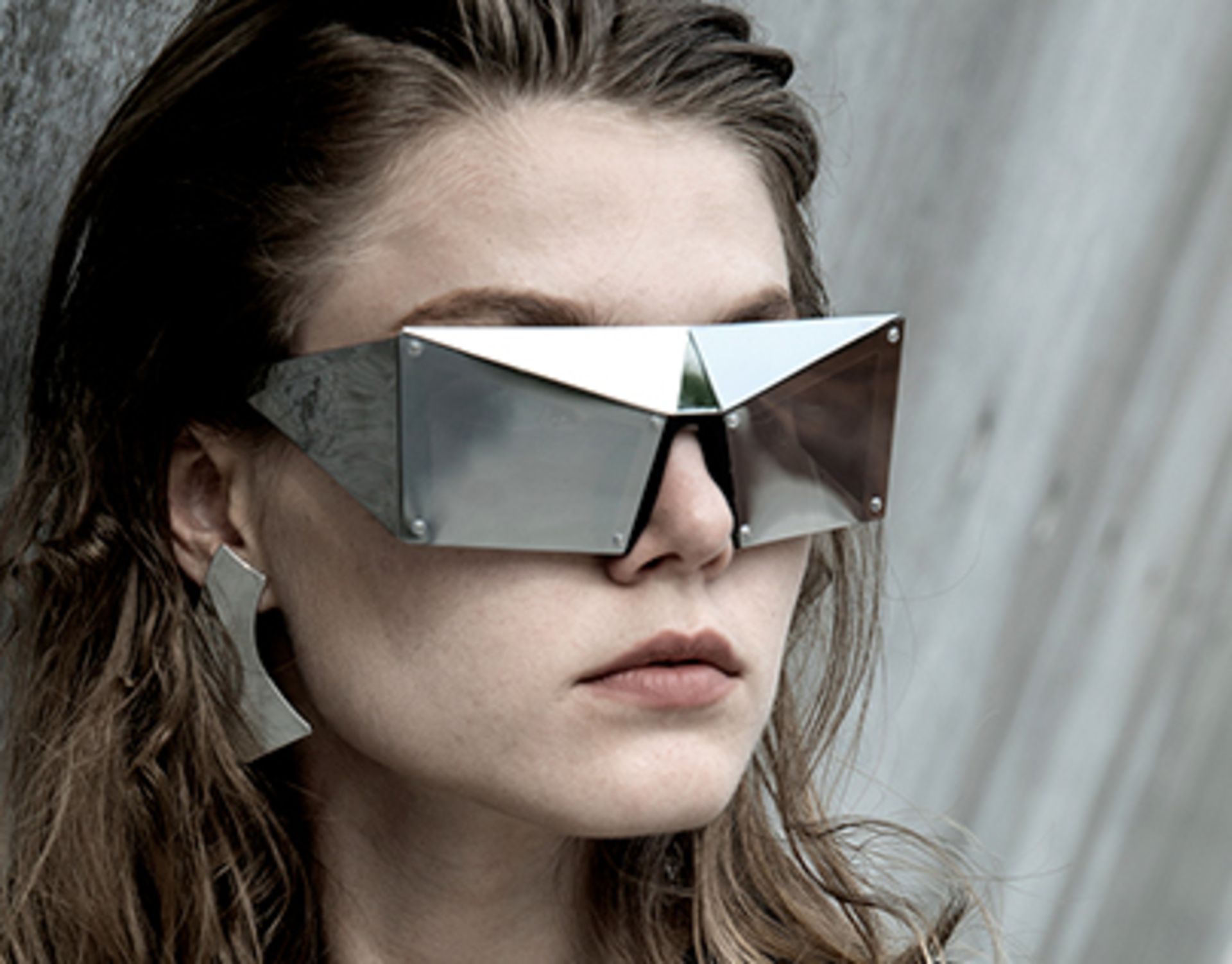 UNITED NUDE طرحی از لیندا فارو برای برند  