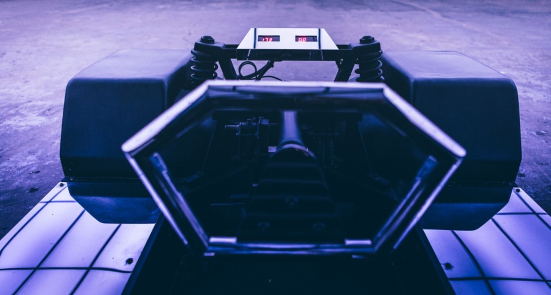 UNITED NUDE برند Lo Res لامبورگینی کانتاش بخشی از پروژه  