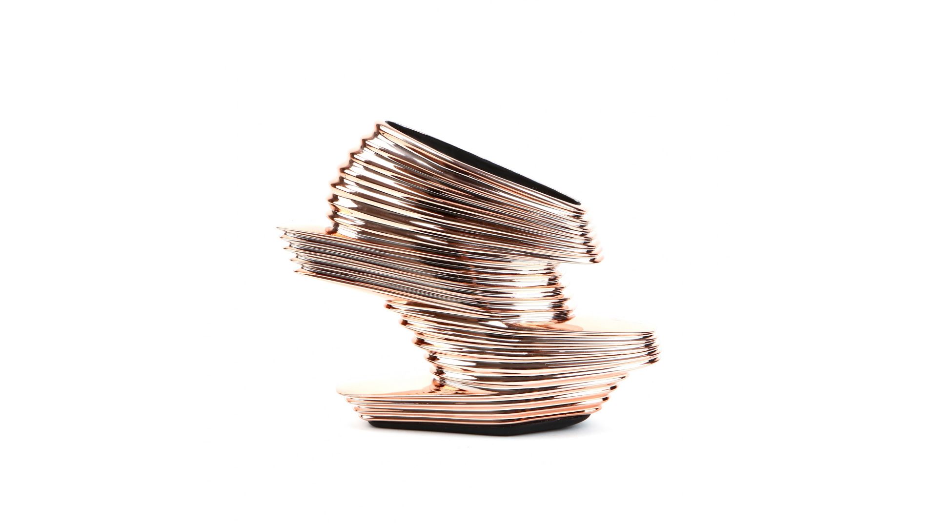 UNITED NUDE کفش نووا طرحی از زاها حدید برای برند 