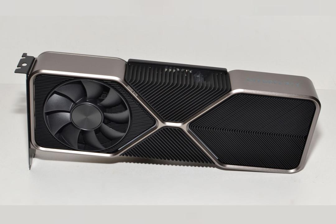 حالت افقی کارت گرافیک RTX 3080 انویدیا