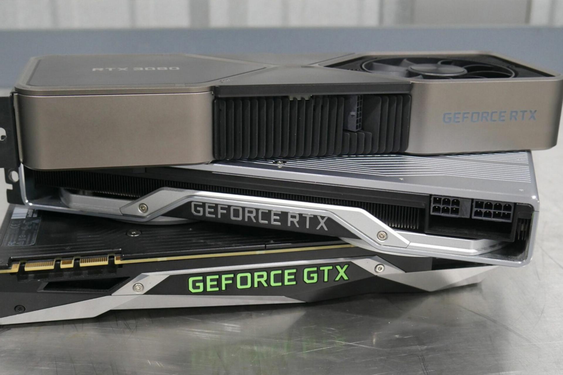 نیم رخ سه کارت گرافیک RTX 3080 انویدیا