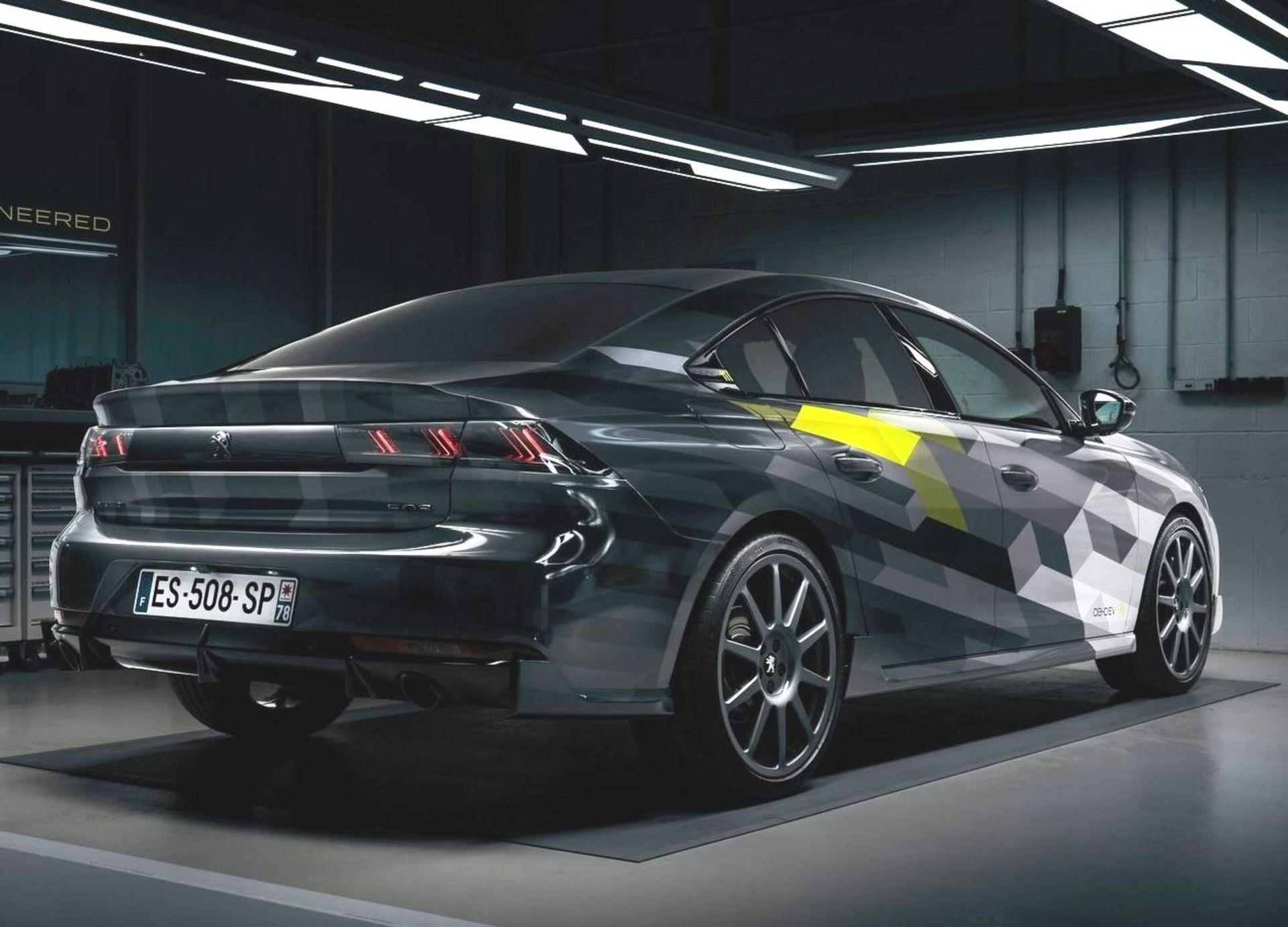 Peugeot 508 PSE پژو 508 پلاگین هیبرید