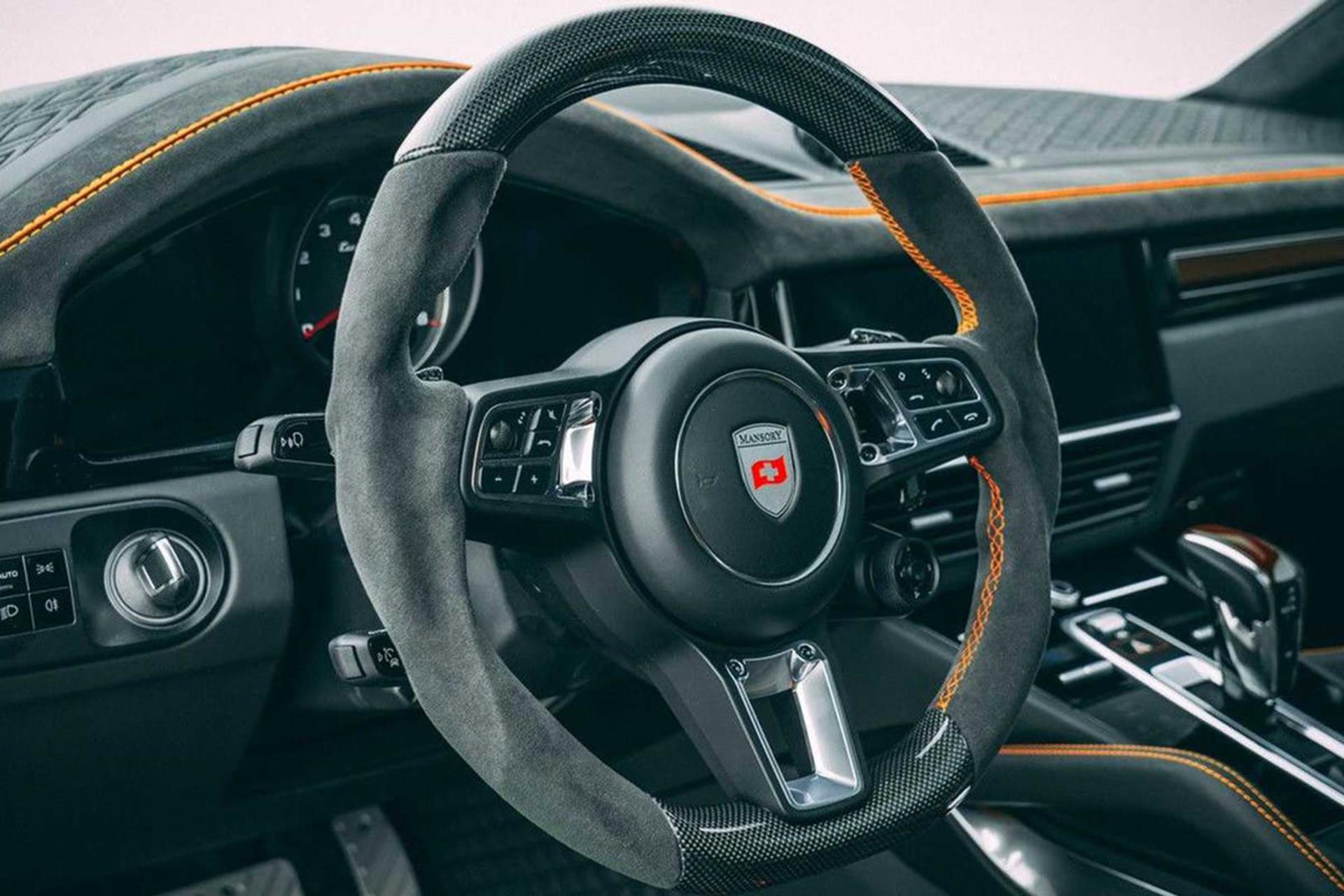 نمای کابین و داشبورد شاسی بلند پورشه کاین تیونینگ منصوری / Mansory Porsche Cayenne
