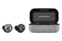 هدفون بی سیم سنهایزر Sennheiser MOMENTUM True Wireless خارج از محفظه شارژ