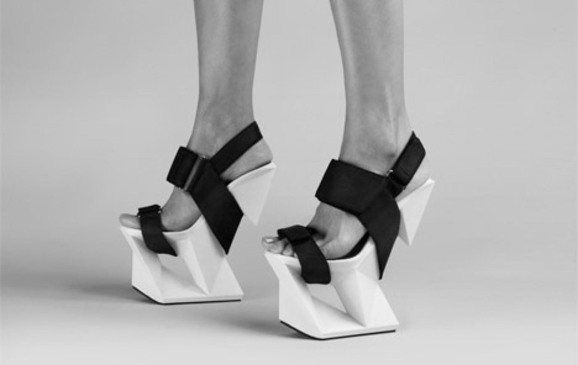  UNITED NUDE طرح های مفهومی ساخته شده با تکنولوژی پرینت سه بعدی، از تولیدات برند 