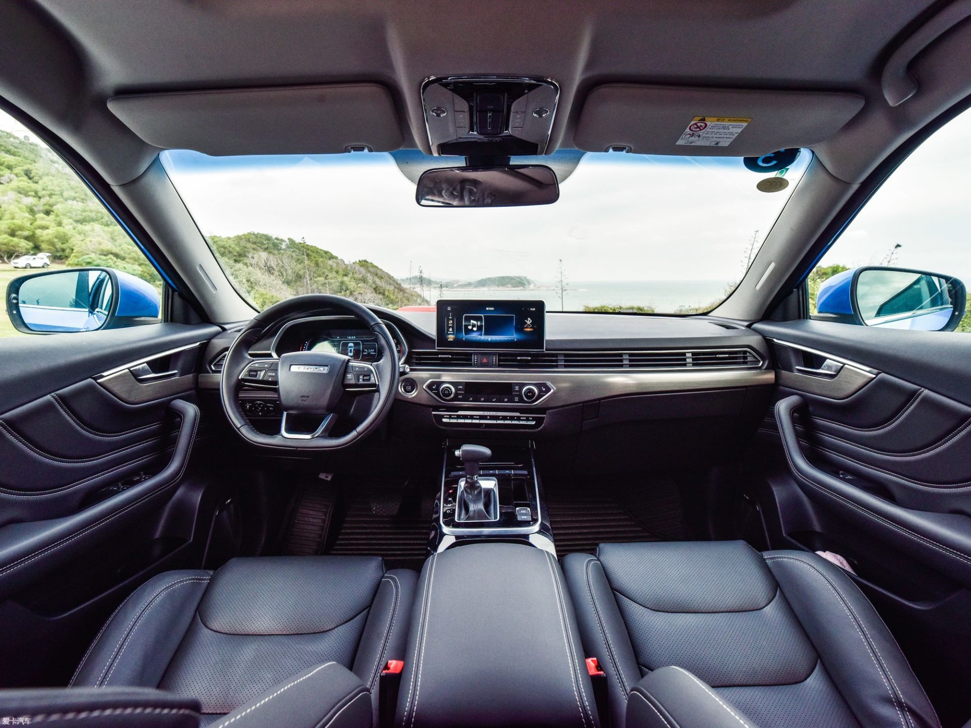 jetour x70  چری جتور ایکس70 بهمن خودرو نمای داشبورد