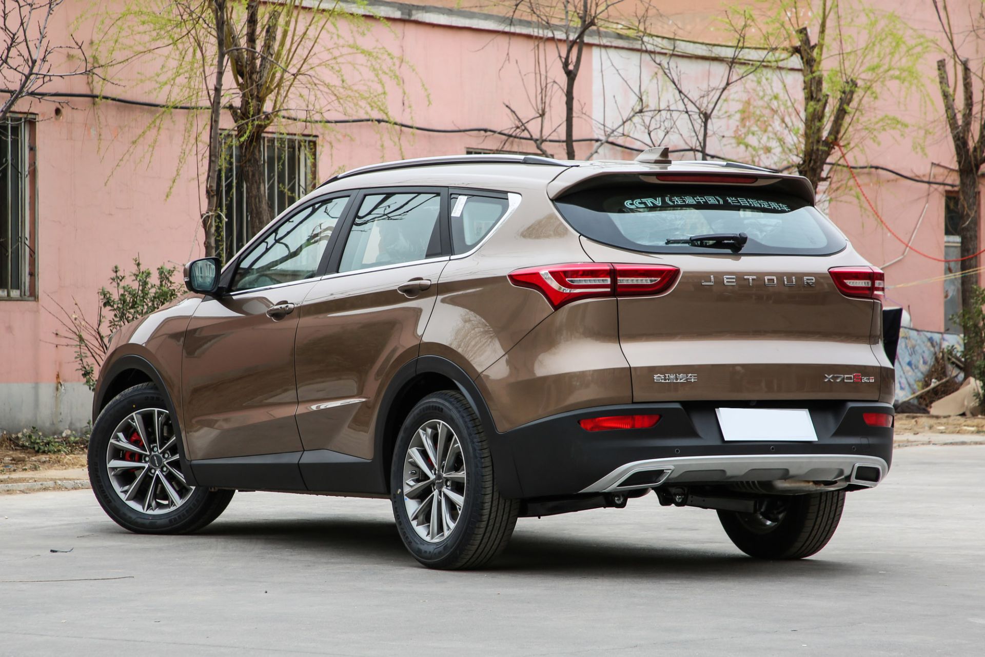 jetour x70  چری جتور ایکس70 بهمن خودرو نمای جانبی و پشت