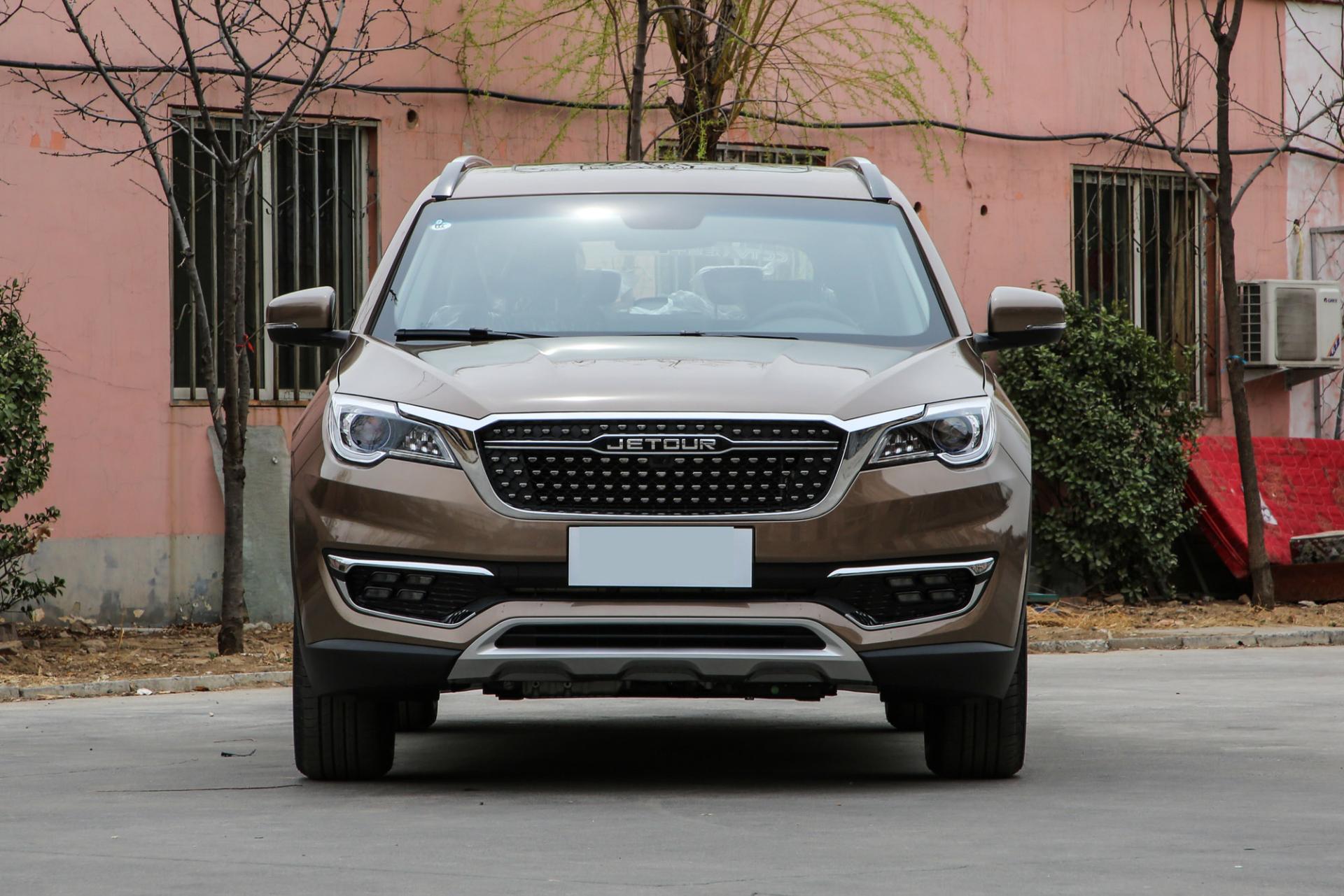 jetour x70  چری جتور ایکس70 بهمن خودرو نمای مستقیم