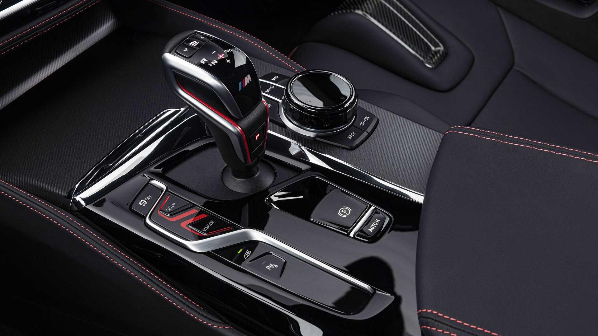 BMW M5 CS بی ام و ام 5 سی اس 2022 نمای دسته دنده