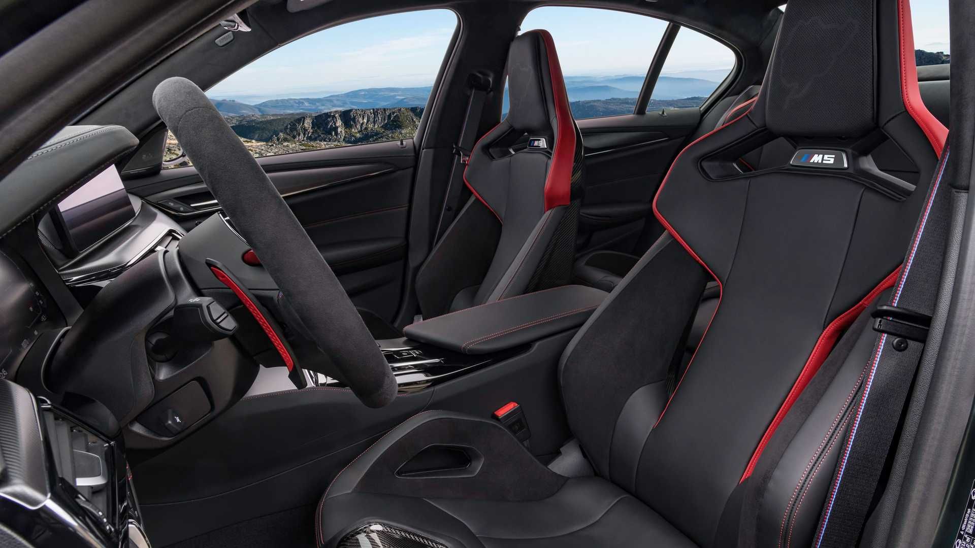 BMW M5 CS بی ام و ام 5 سی اس 2022 نمای صندلی جلو