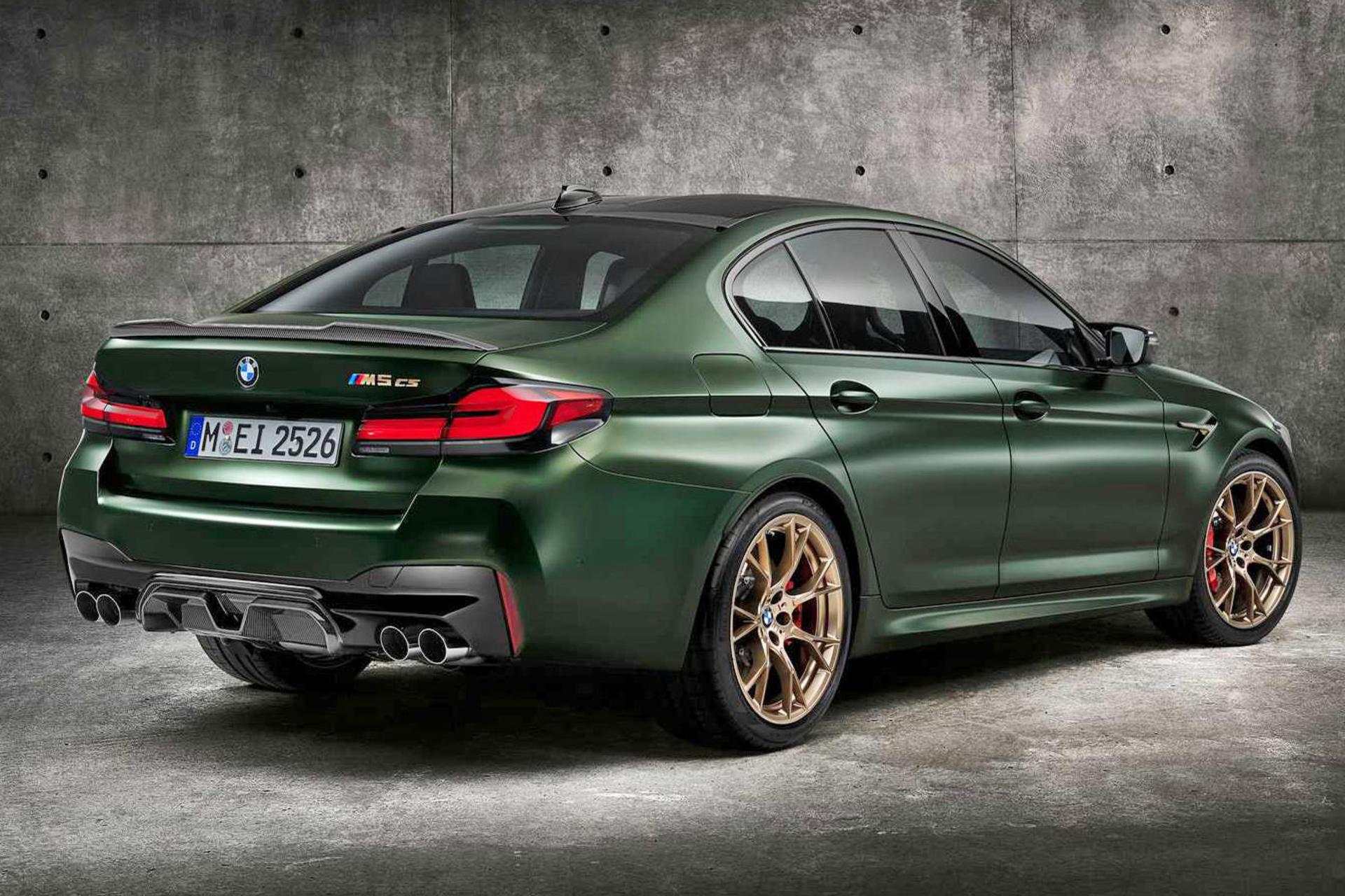 BMW M5 CS بی ام و ام 5 سی اس 2022 نمای پشت