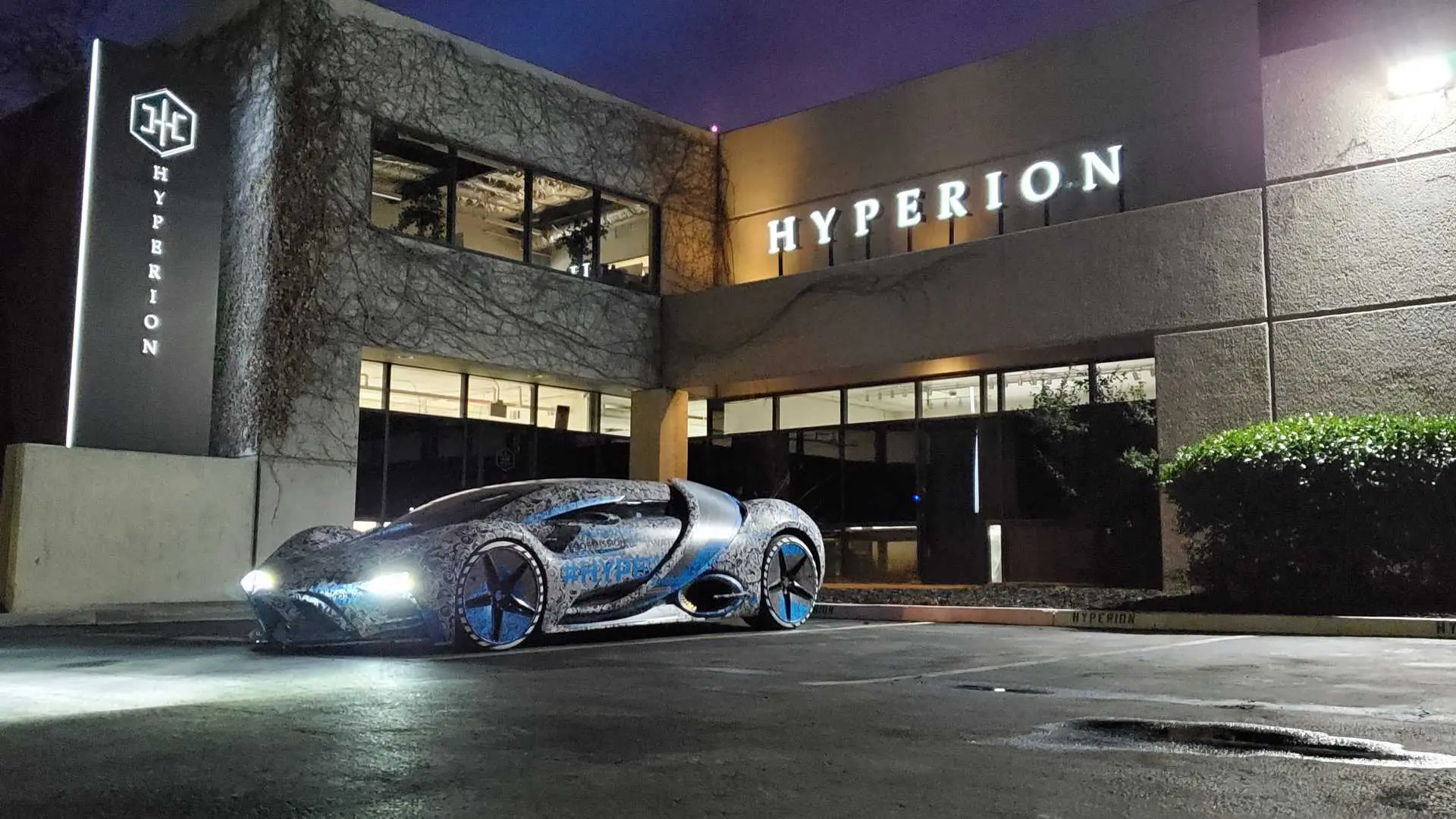Hyperion XP-1  ابرخودرو هیدروژنی هایپرین در شب