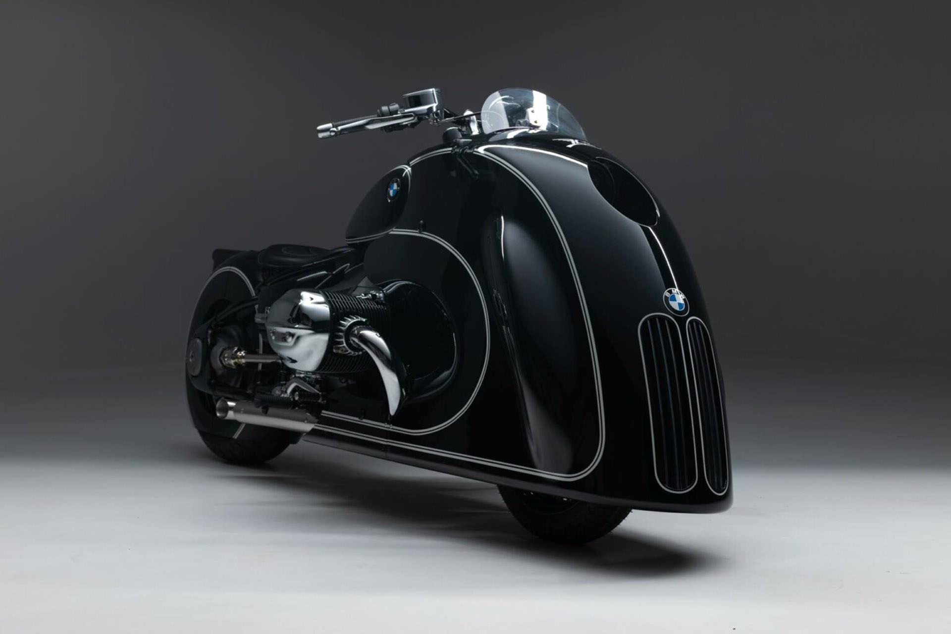 نمای جلو موتورسیکلت بی ام و آر 18 / BMW R 18 سفارشی کینگستون