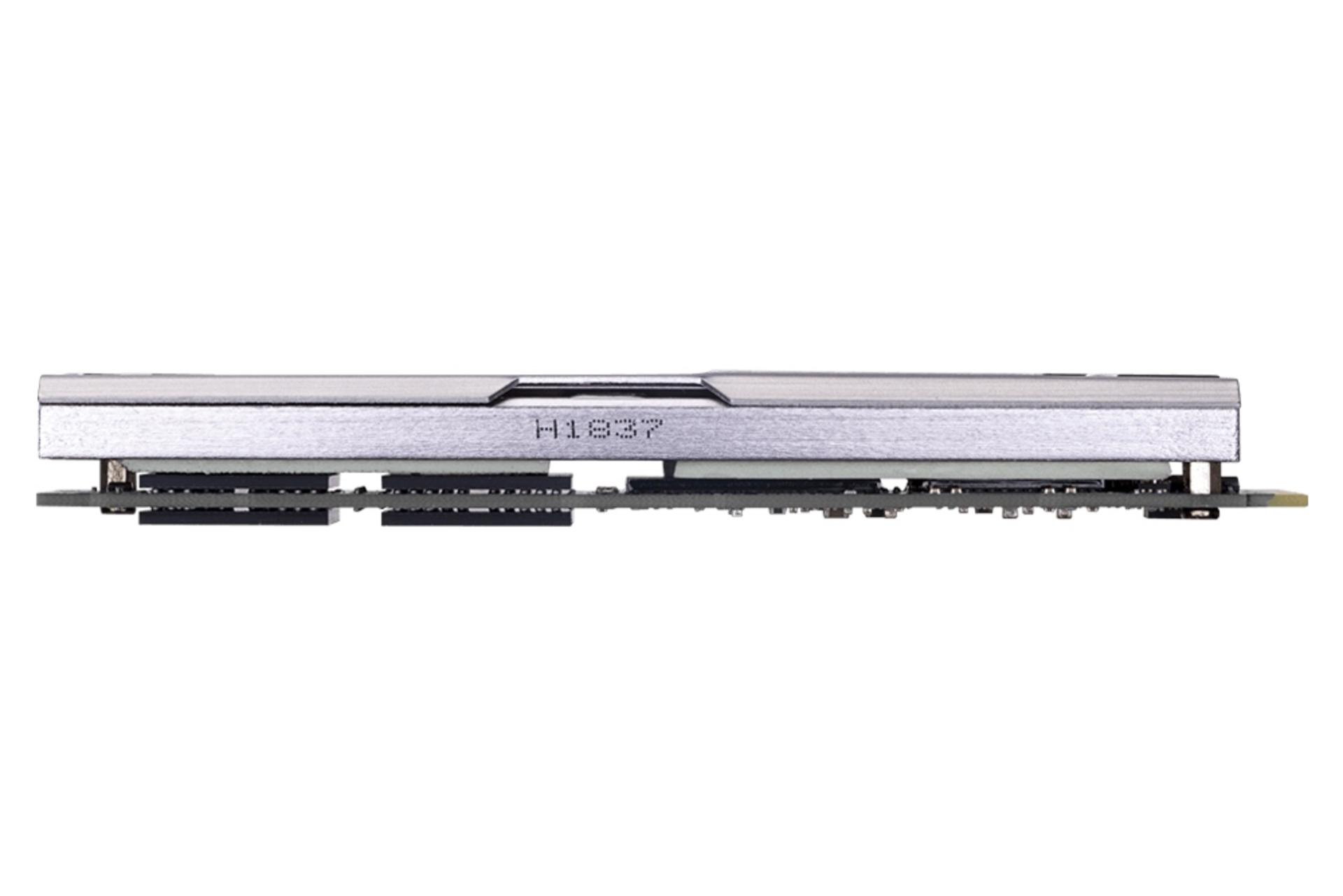 نمای جانبی SSD گیگابایت GIGABYTE AORUS RGB NVMe M.2