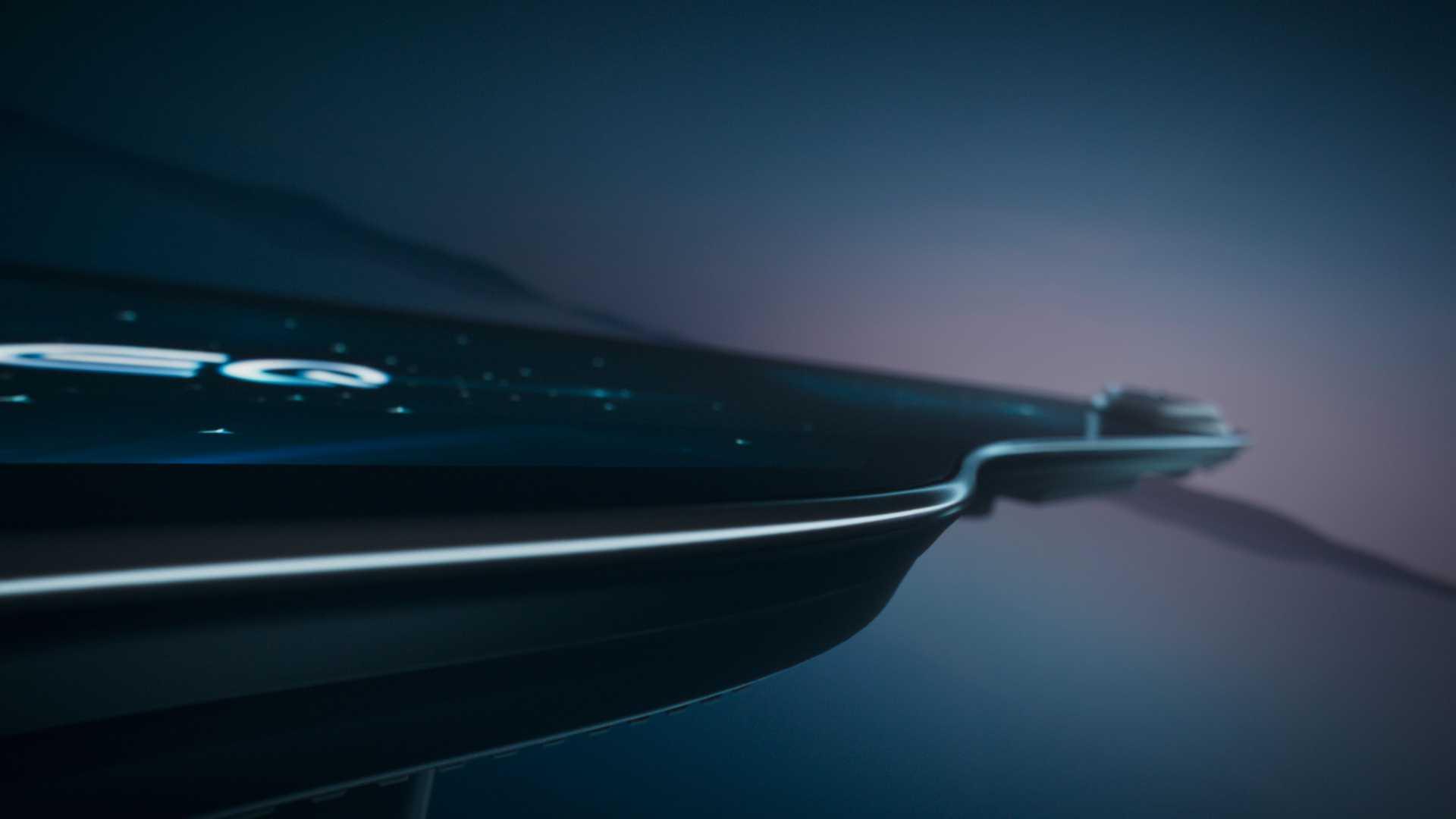 روشنایی محیطی نمایشگر هایپراسکرین MBUX مرسدس بنز / Mercedes-Benz EQS EV MBUX Hyperscreen