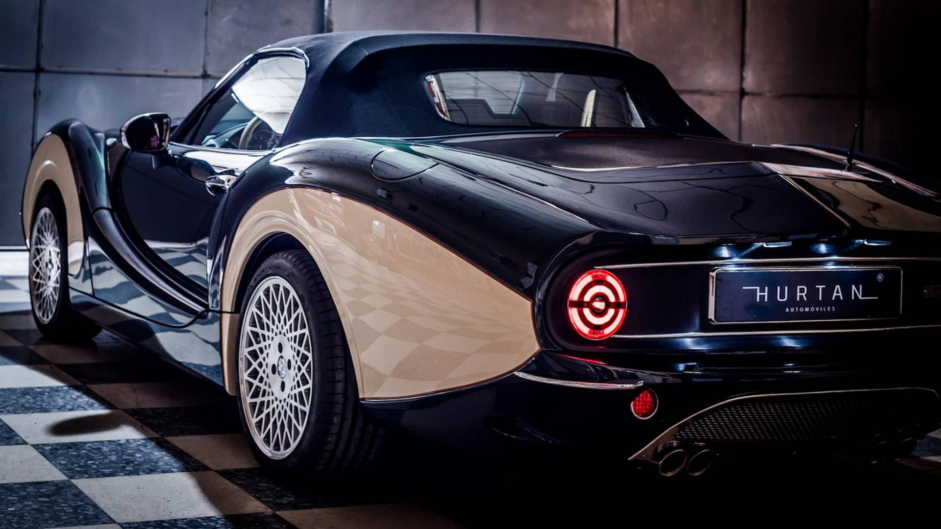 نمای عقب رودستر کلاسیک هورتان گرند آلبایسین / Hurtan Grand Albaycin مبتنی بر مزدا میاتا / Mazda Miata MX-5 سبز رنگ