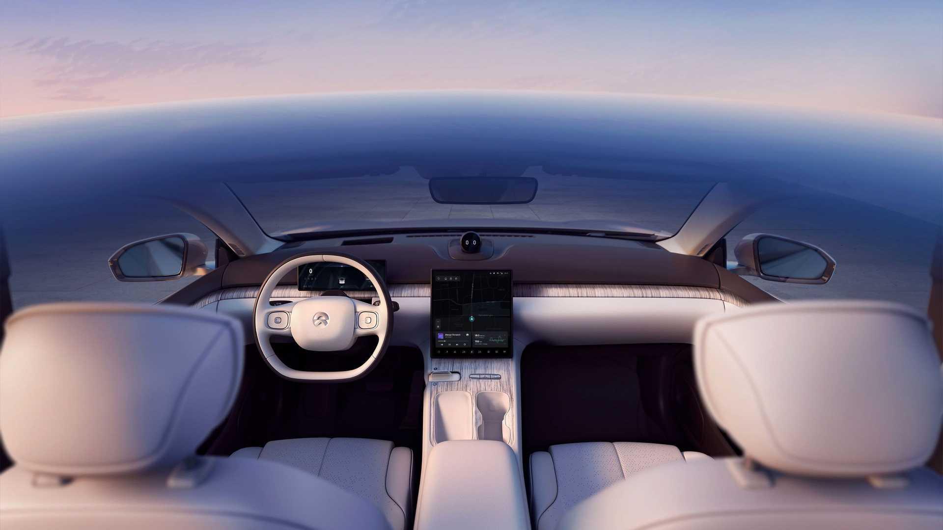نمای داشبورد و صندلی های خودروی الکتریکی / Electric Car نیو / NIO ET7 سفید رنگ