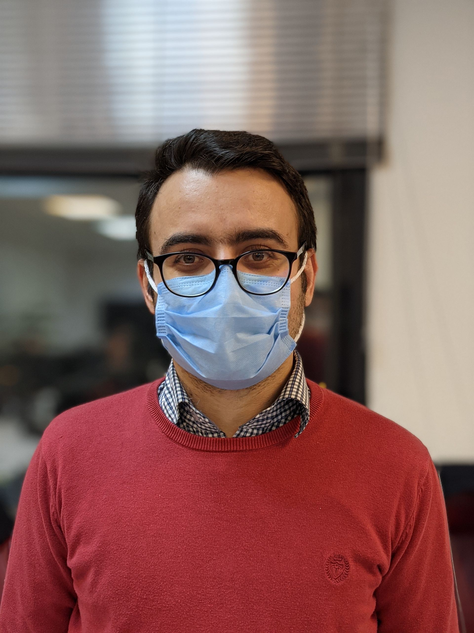 عکس نمونه پرتره پیکسل ۵ در محیط داخل - مهرداد عیسی لو