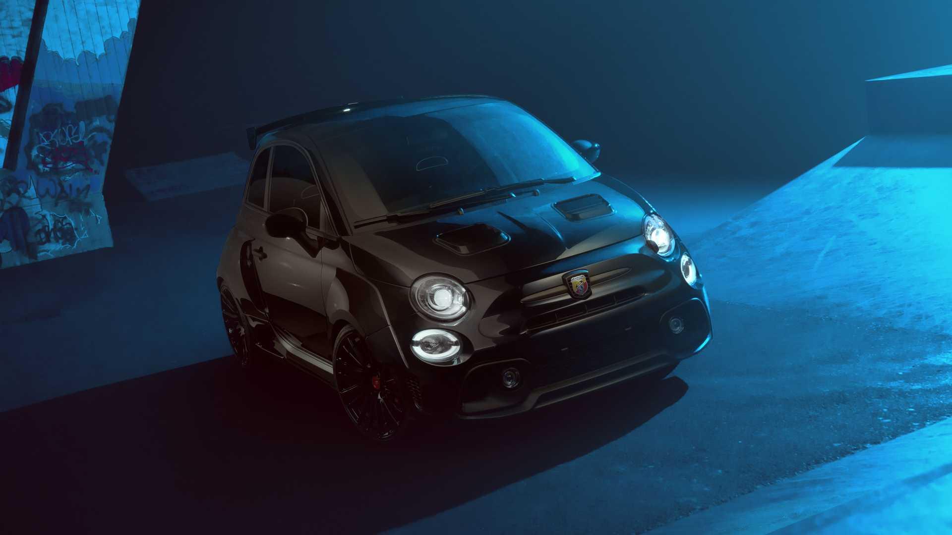 نمای دماغه هاچ بک فیات آبارت 595 هرکول / Fiat Abarth 595 Hercules سیاه رنگ با تیونینگ پوگیا ریسینگ / Pogea Racing