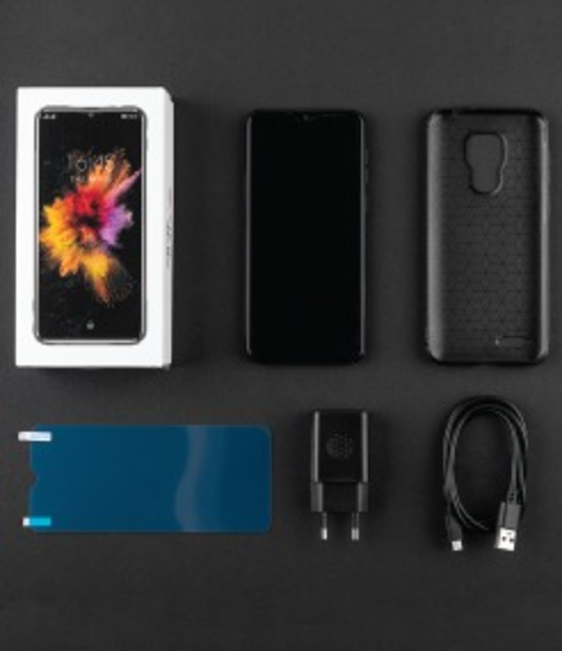 محتویات داخل جعبه گوشی vira v5 ویرا صاایران