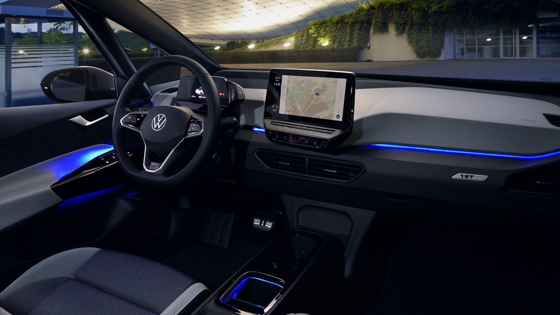 نمای کابین و داشبورد هاچ بک برقی فولکس‌واگن ID.3 / Volkswagen ID.3 Electric Hatchback