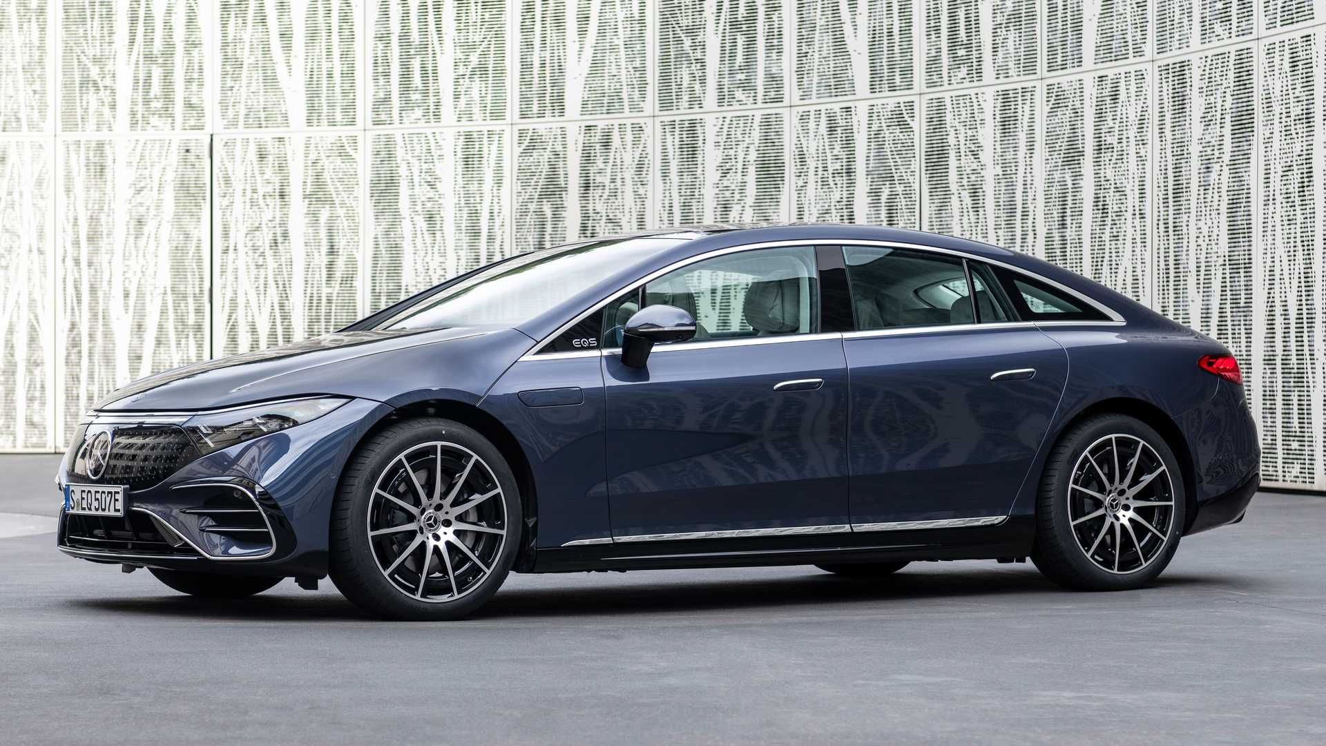 نمای جانبی و بیرونی خودروی الکتریکی مرسدس بنز ای کیو اس / 2022 Mercedes-Benz EQS