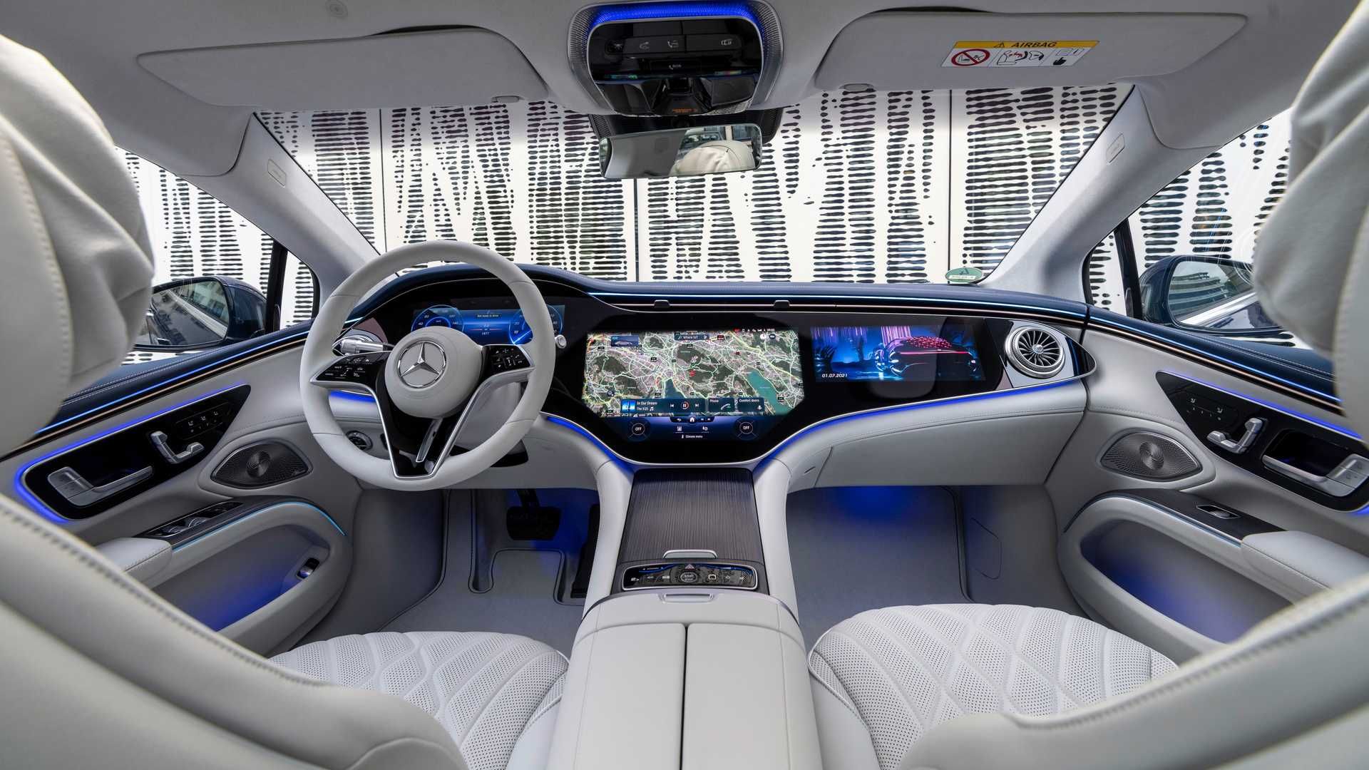 داشبورد و کابین خودروی الکتریکی مرسدس بنز ای کیو اس / 2022 Mercedes-Benz EQS