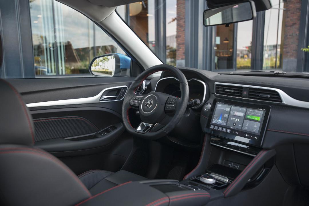 MG ZS EV 2022 نمای داخلی شاسی بلند برقی ام جی