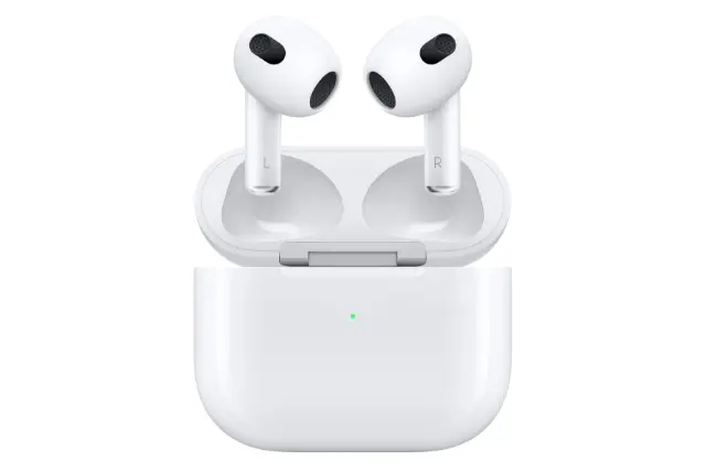 نمای روبرو هدفون بی سیم اپل ایرپاد نسل سوم / Apple AirPods 3rd Generation