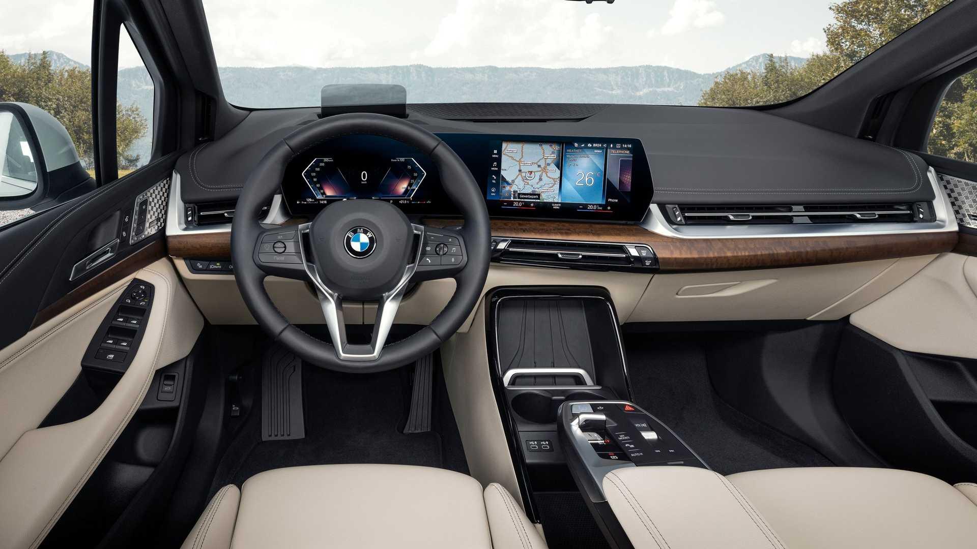 کابین بی ام و سری 2 اکتیو تورر / 2022 BMW 2 Series Active Tourer سفید رنگ