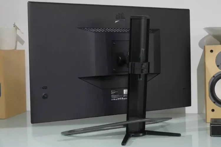 مانیتور Corsair 32QHD165