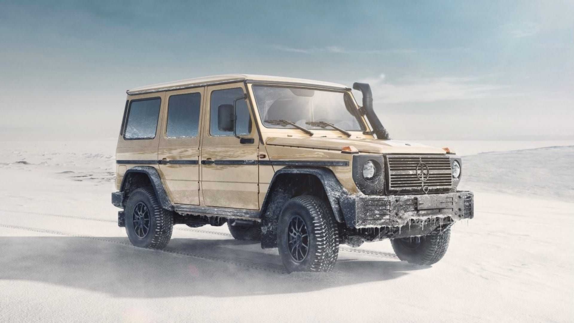 نسخه نظامی مرسدس بنز کلاس جی / Mercedes Benz G-Class در برف