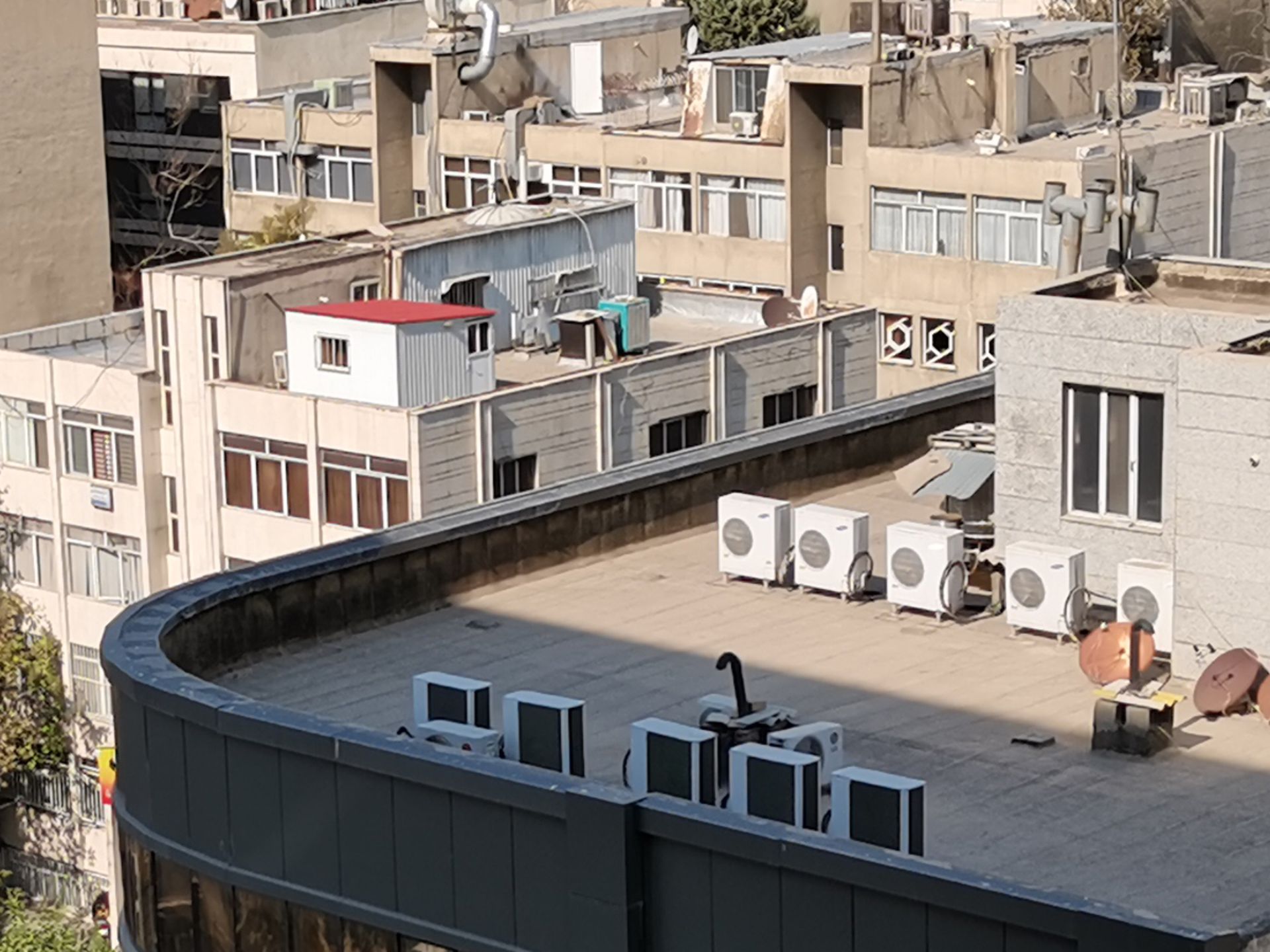 برش واقعی عکس HDR دوربین اصلی نوا ۸