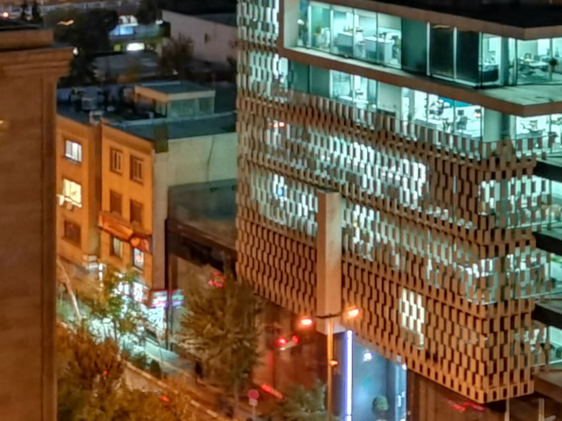 برش واقعی عکس نایت مد دوربین اصلی نوا ۸