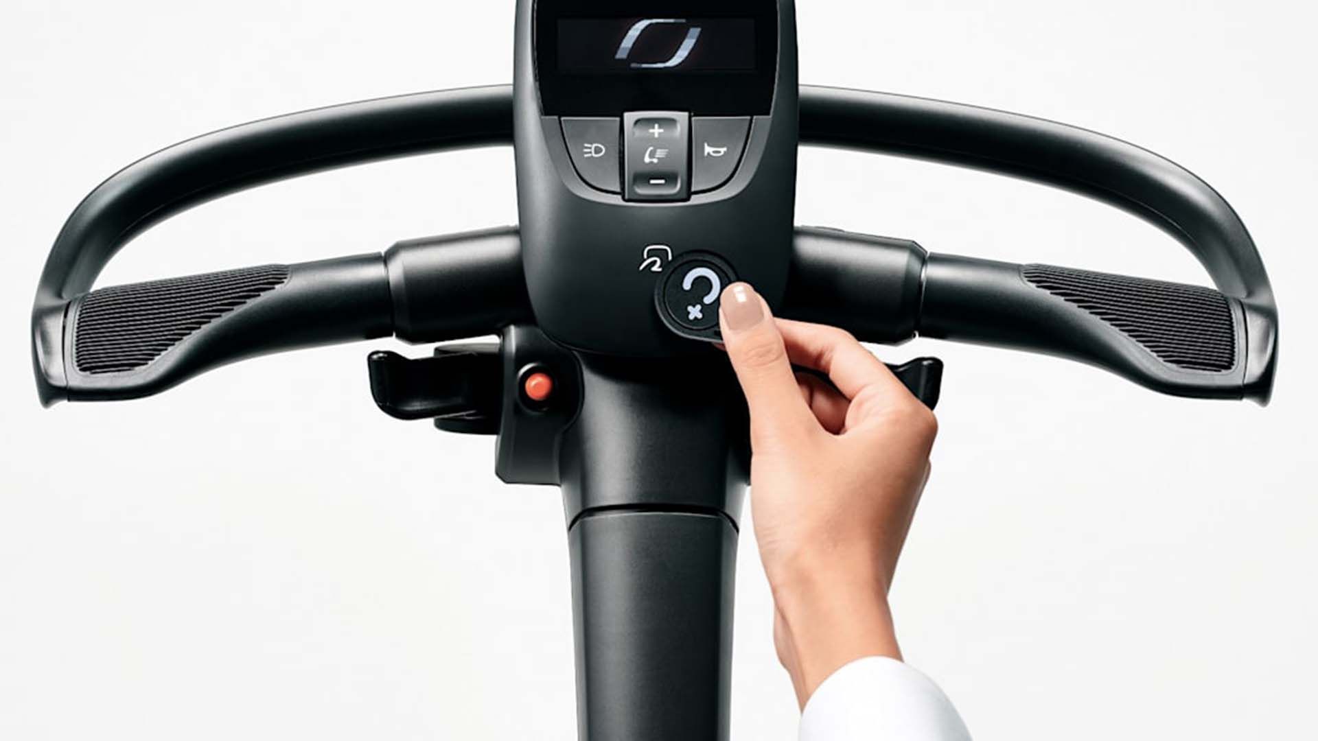 فرمان و بخش کنترل اسکوتر برقی سه چرخه تویوتا / Toyota C+walk electric scooter