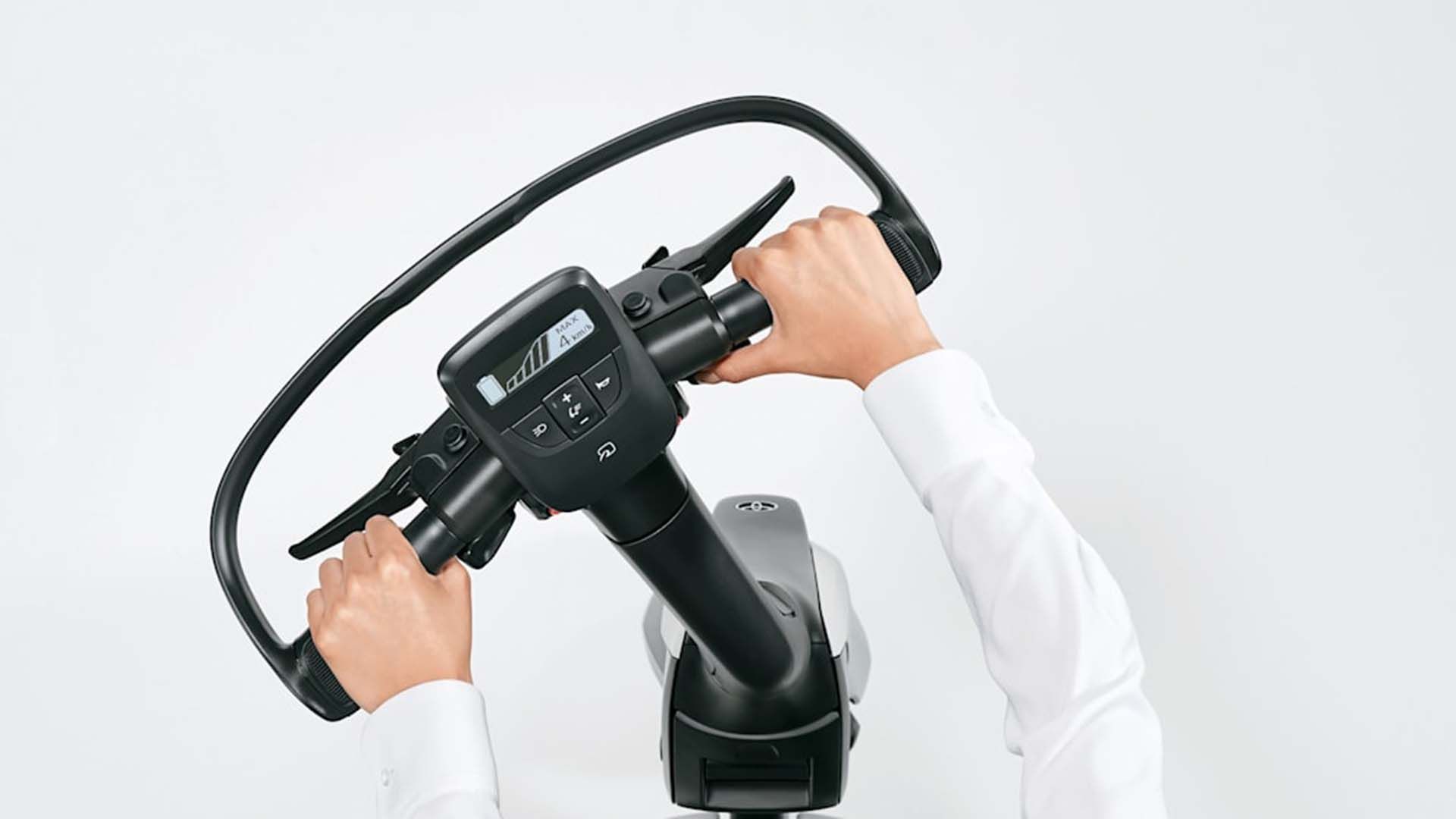 سیستم فرمان هوشمند اسکوتر برقی سه چرخه تویوتا / Toyota C+walk electric scooter