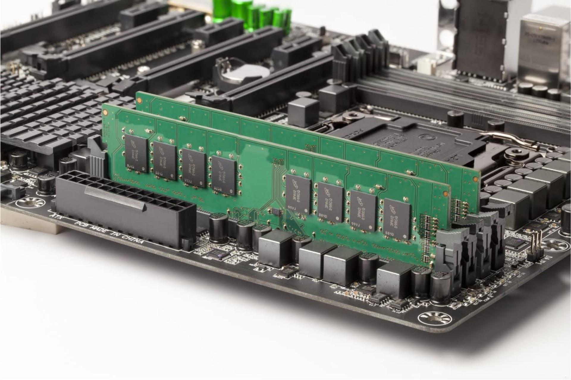 نمای کناری رم کروشیال CT8G4DFS824A ظرفیت 8 گیگابایت از نوع DDR4-2400