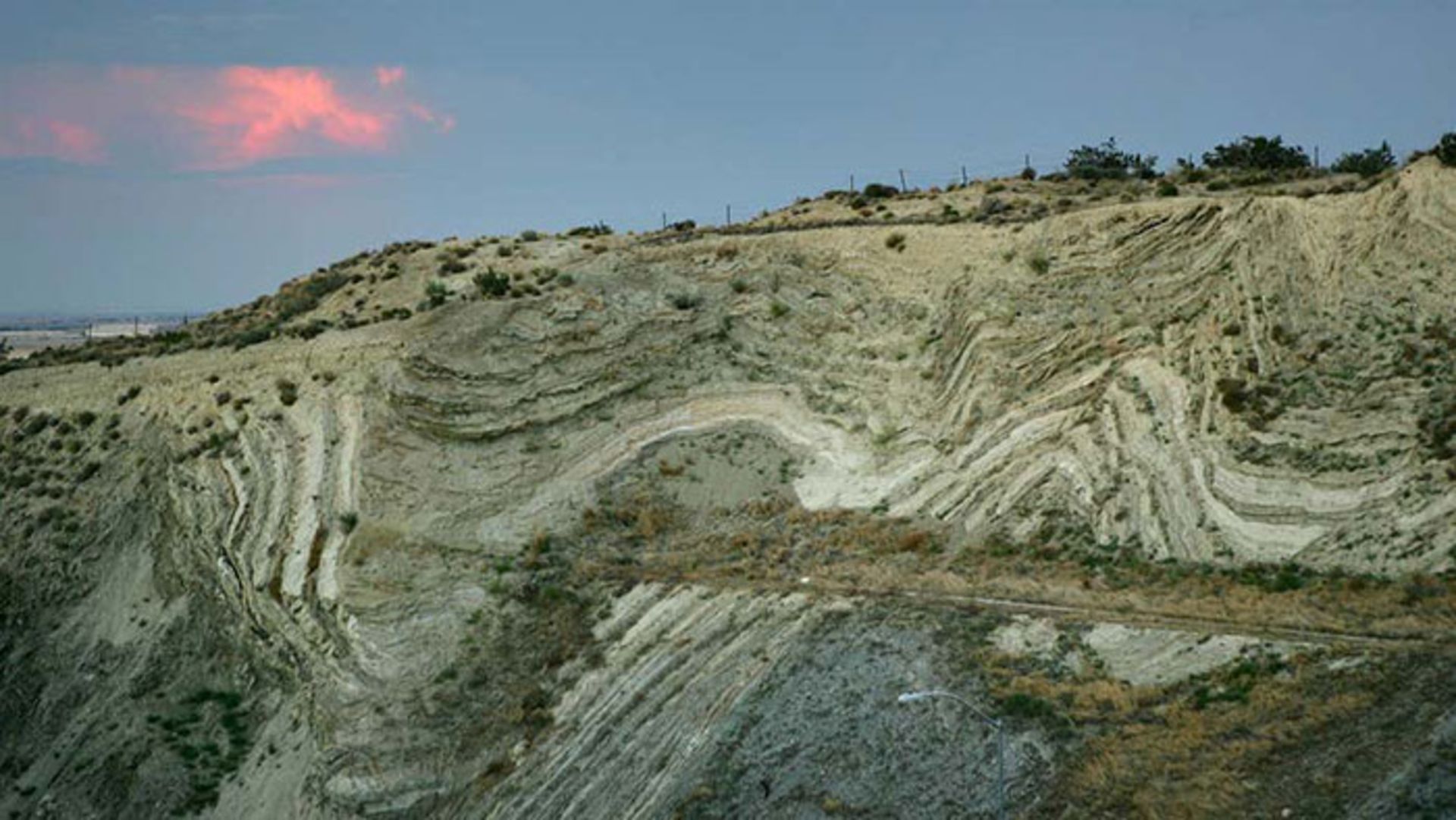 جابه‌جایی پوسته زمین