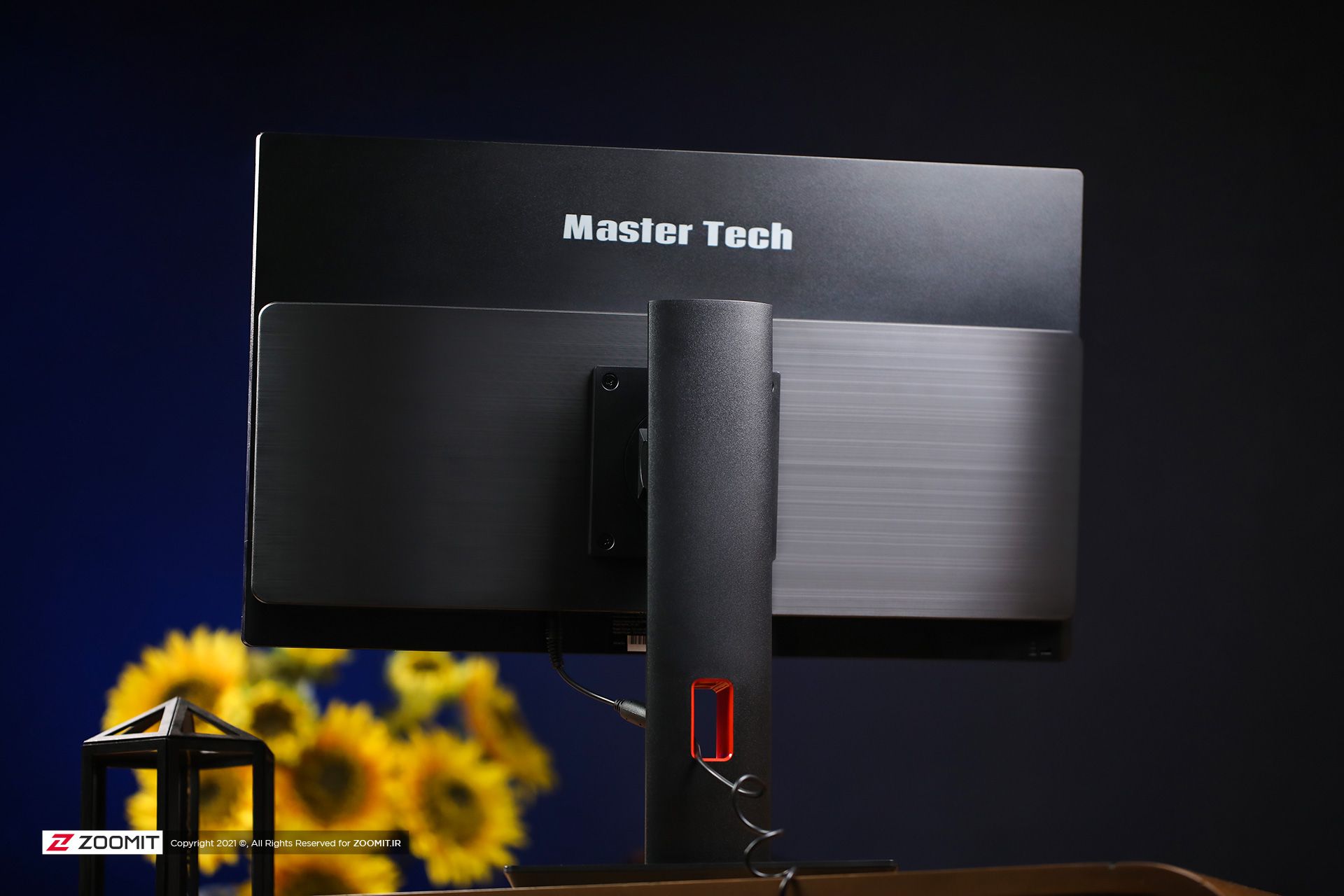 طراحی پشت کامپیوتر بدون کیس ZX مسترتک