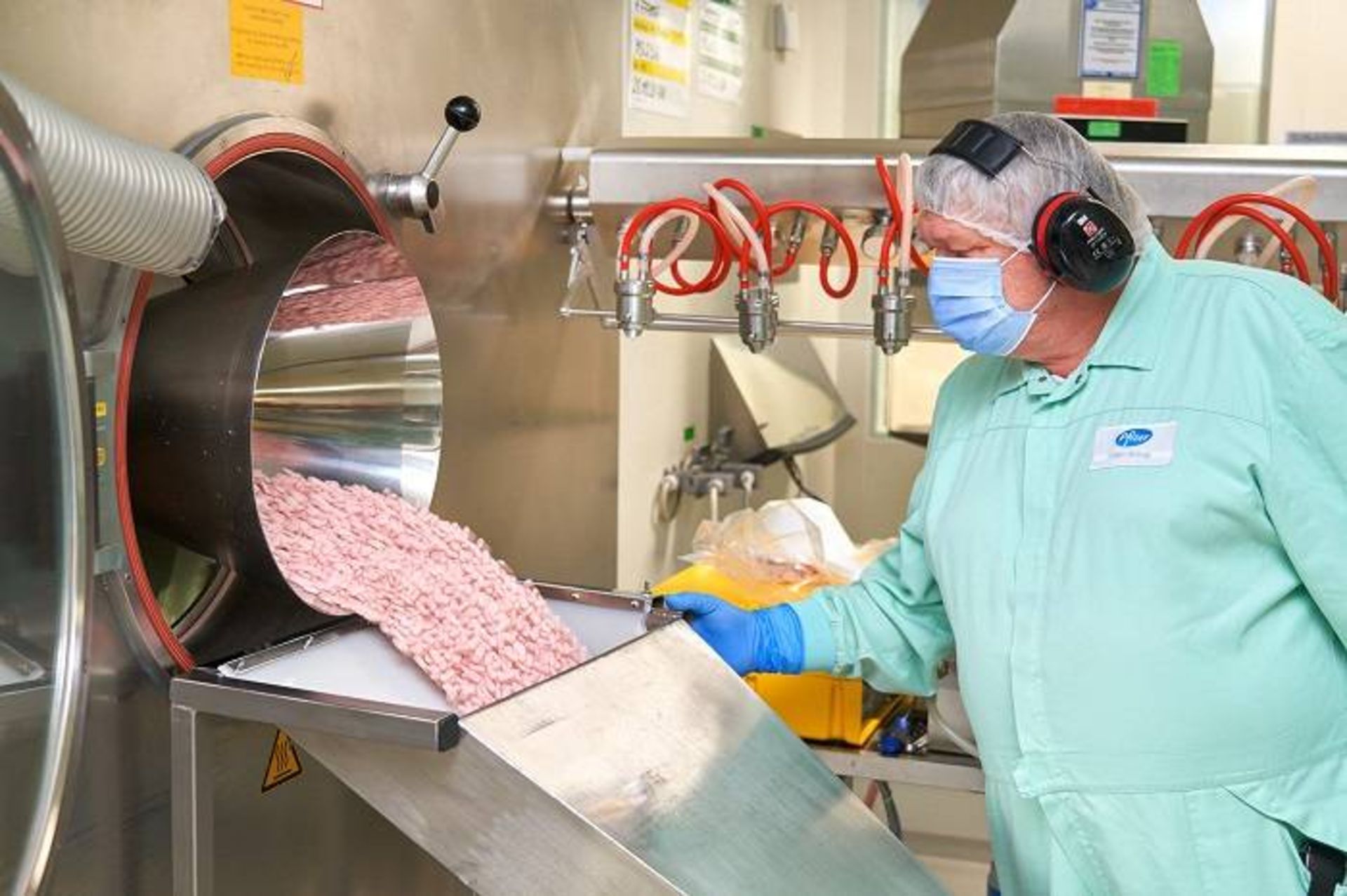 تولید دارو در فایزر / pfizer