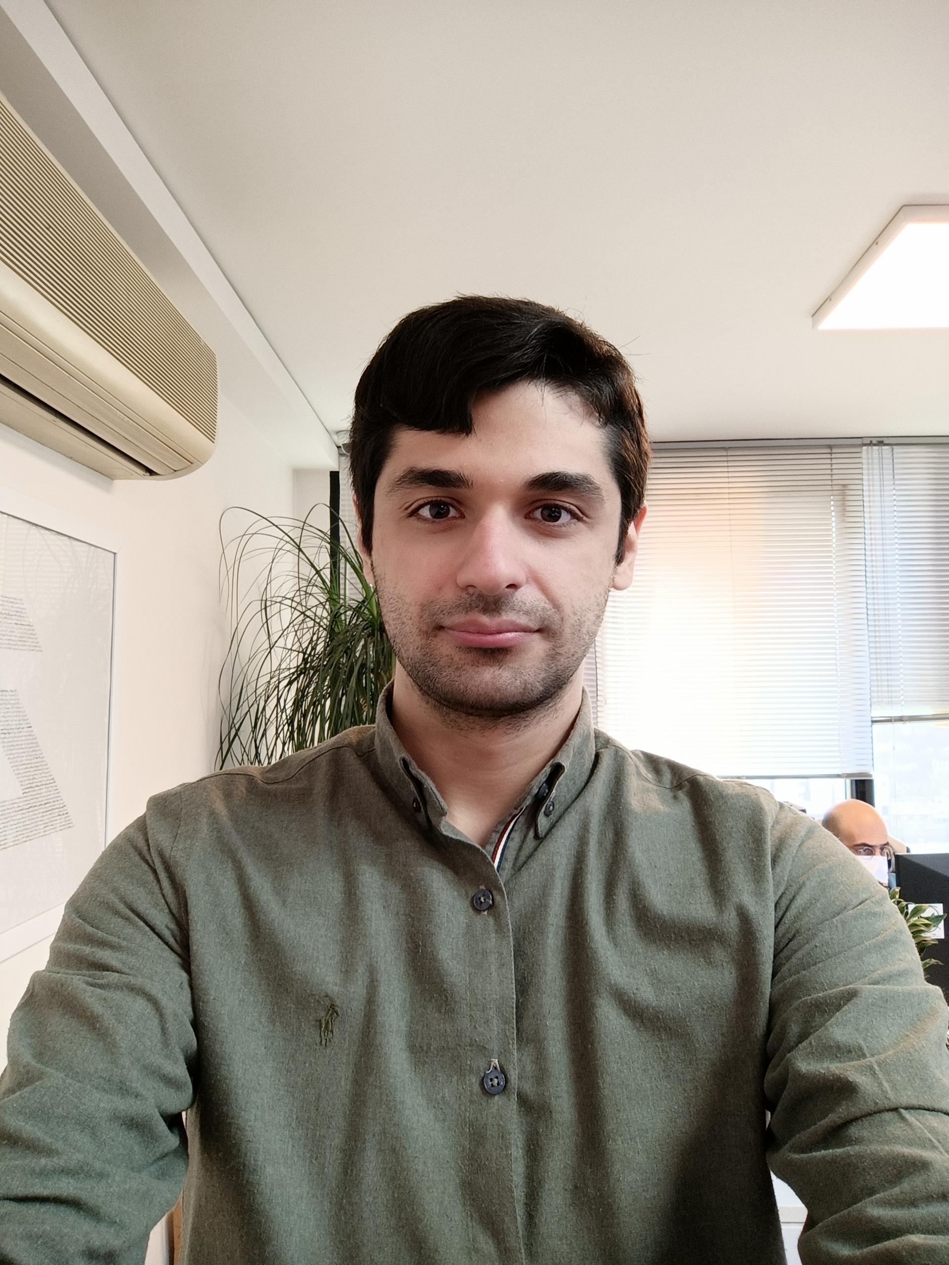 عکس سلفی پوکو X3 GT