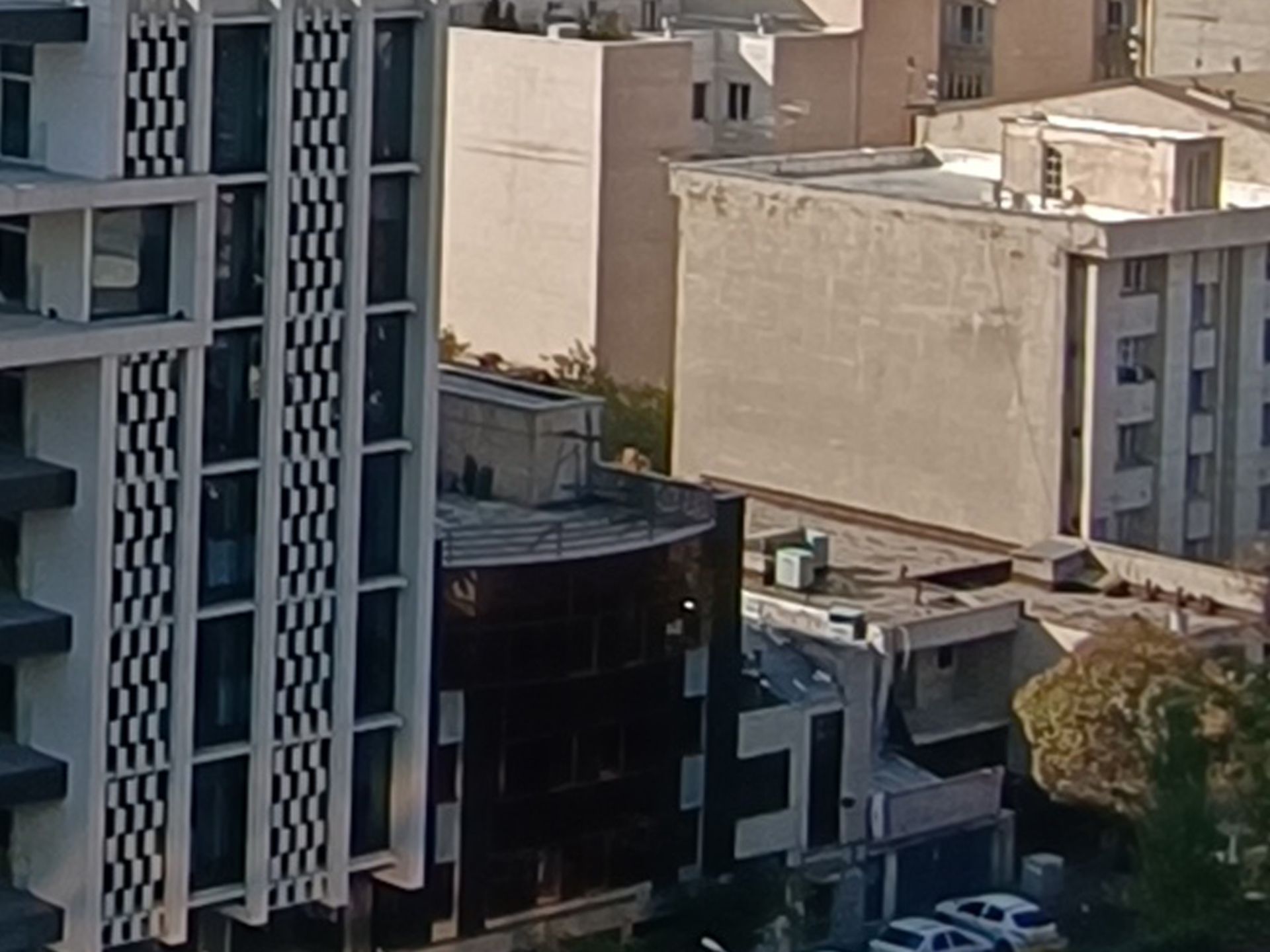 برش واقعی از عکس HDR دوربین اولتراواید پوکو X3 GT