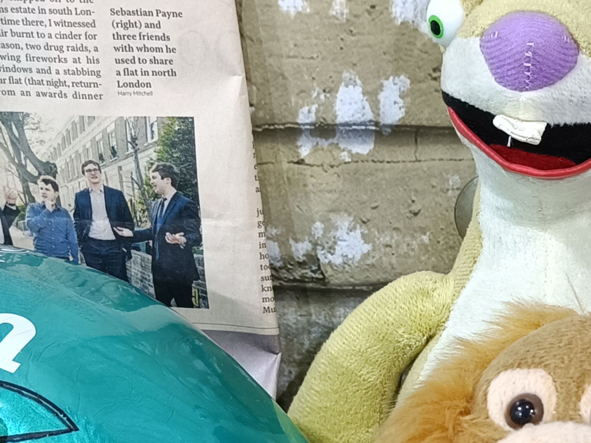 برش واقعی از جزئیات رنگ‌های دوربین واید پوکو X3 GT